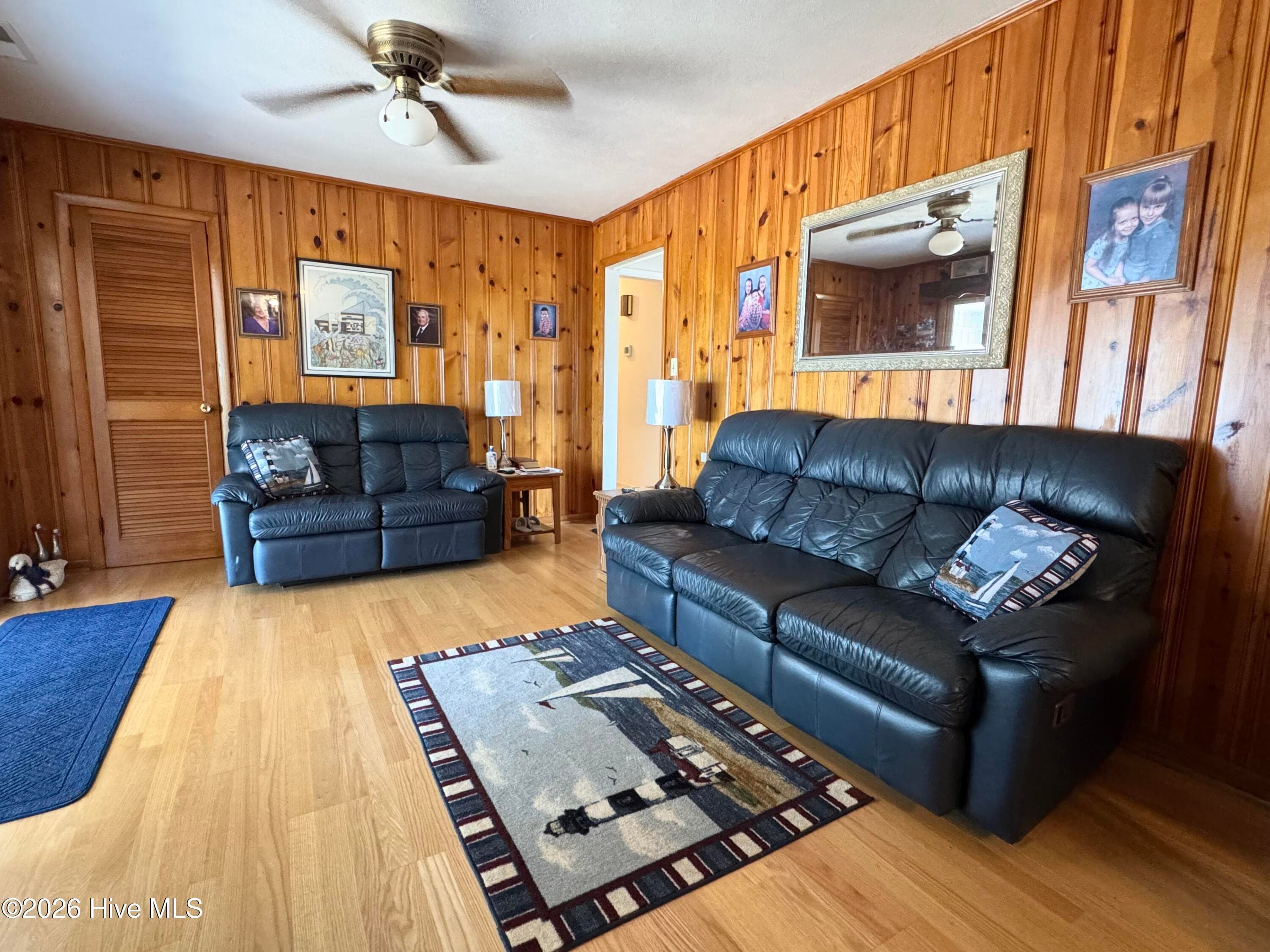 Single Family Residence at 2522 Bella Coola Road, Lake Waccamaw, NC 28450, photo 4 of 19
