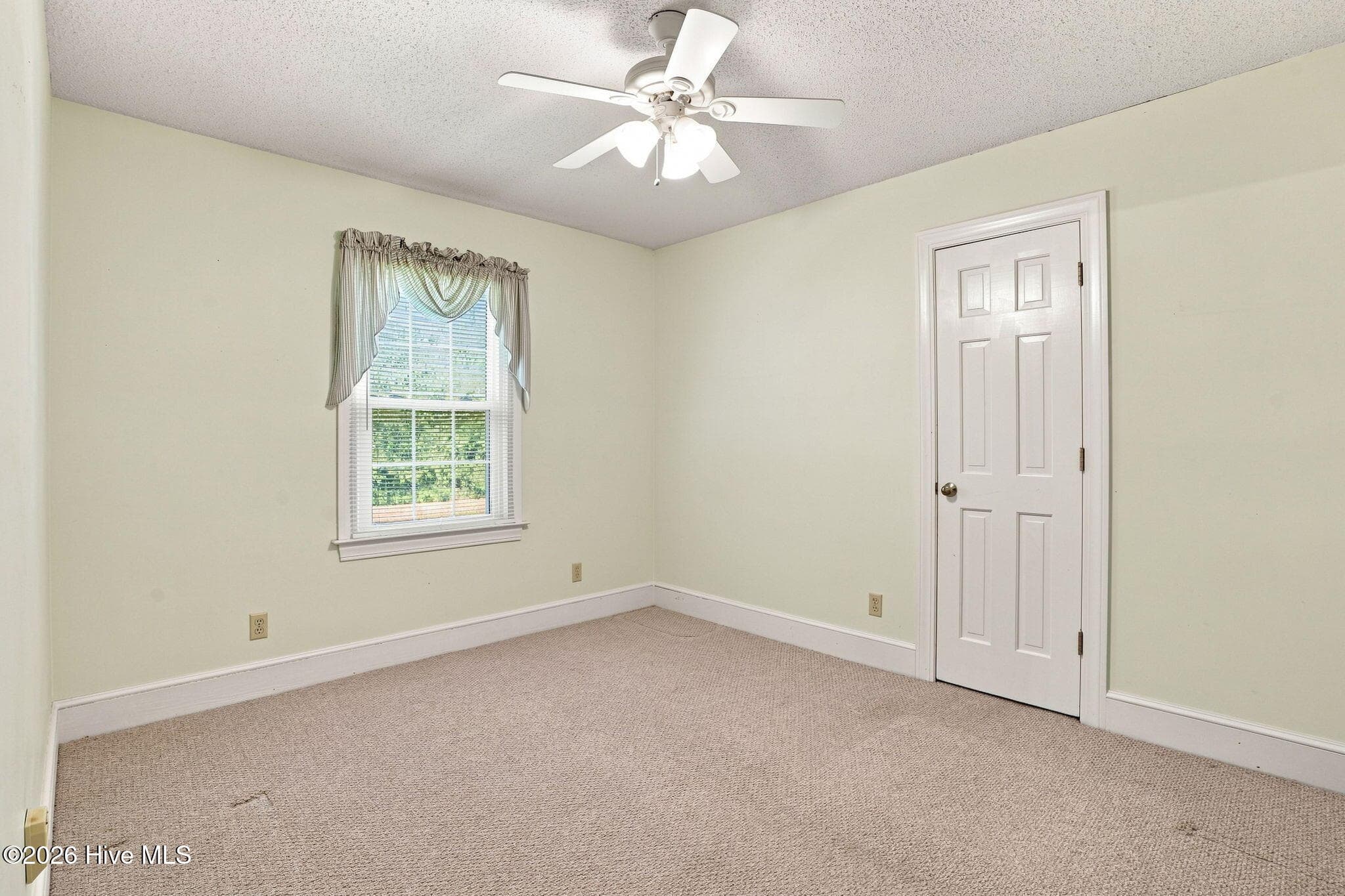 Single Family Residence at 1404 Canterbury Road, Tarboro, NC 27886, photo 48 of 57