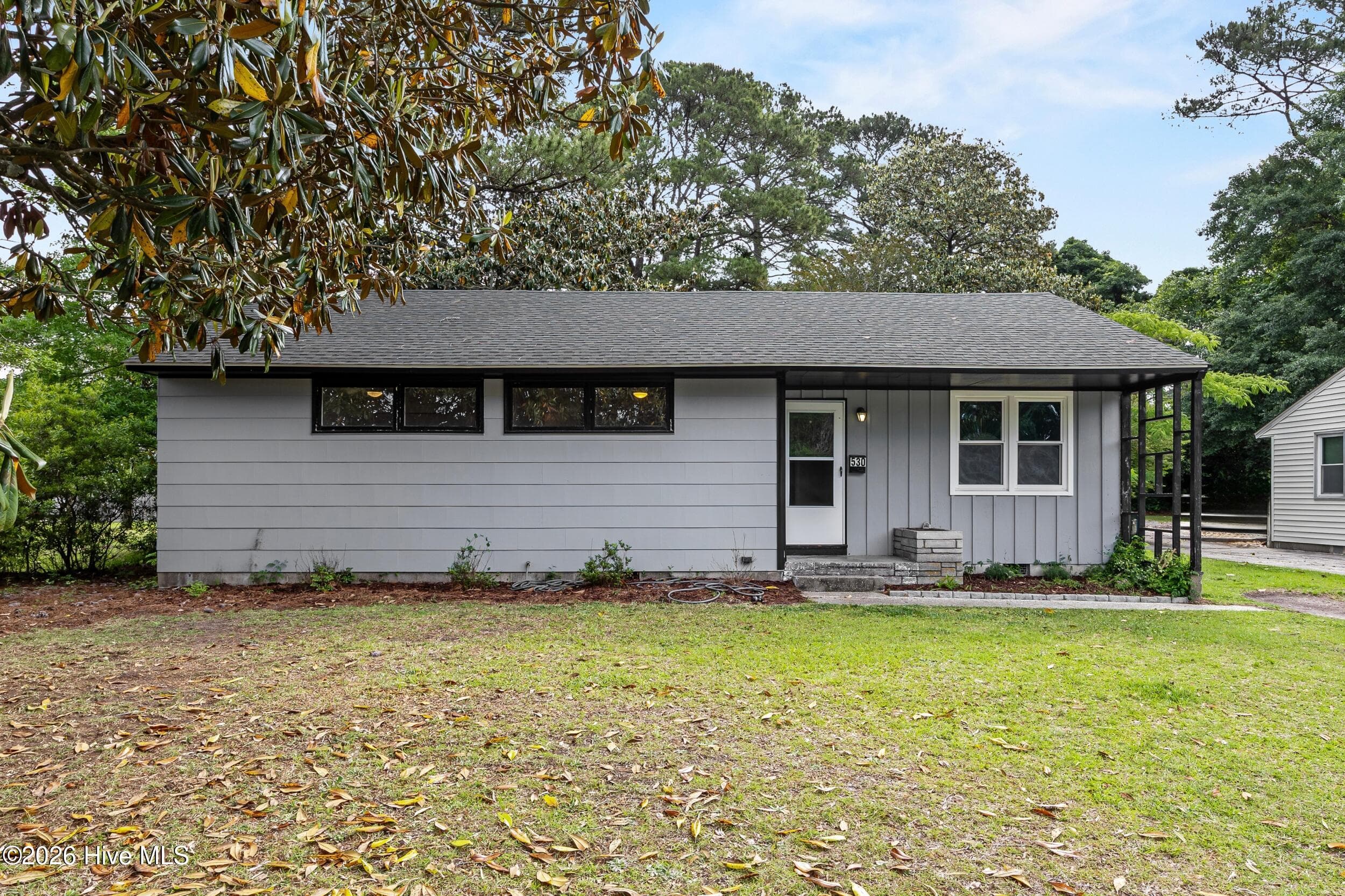 Single Family Residence at 530 Oak Lane, Jacksonville, NC 28540, photo 2 of 32