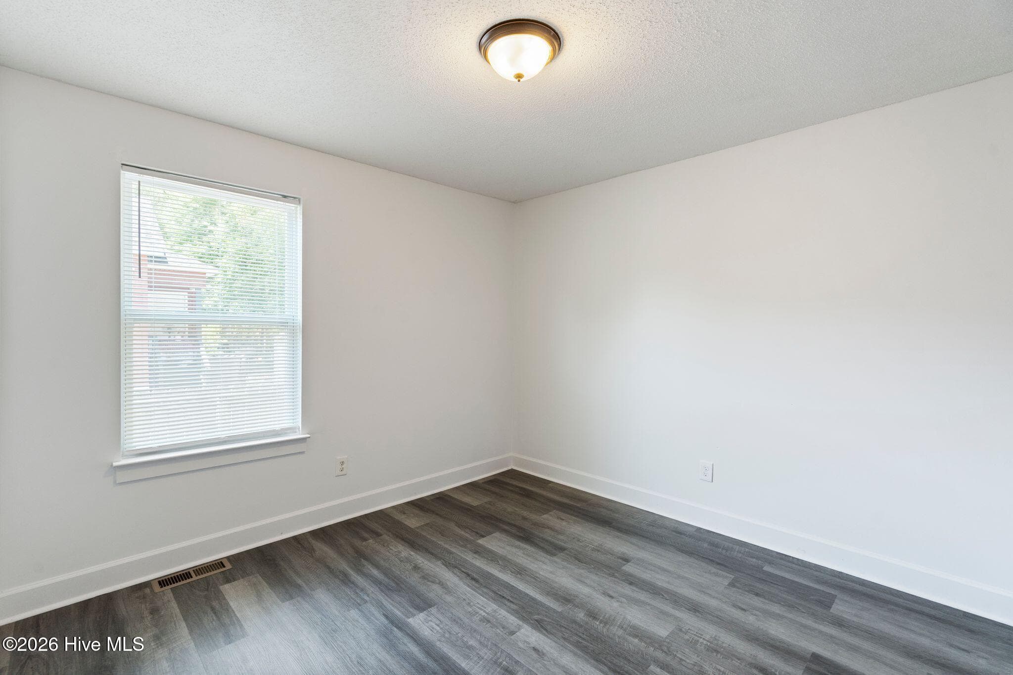 Single Family Residence at 3913 Prices Lane, Wilmington, NC 28405, photo 26 of 56