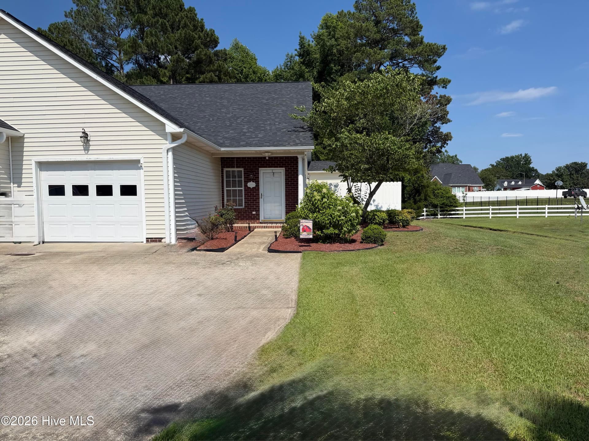 Front View - 2059 Briarwood Drive, Kinston, NC 28501