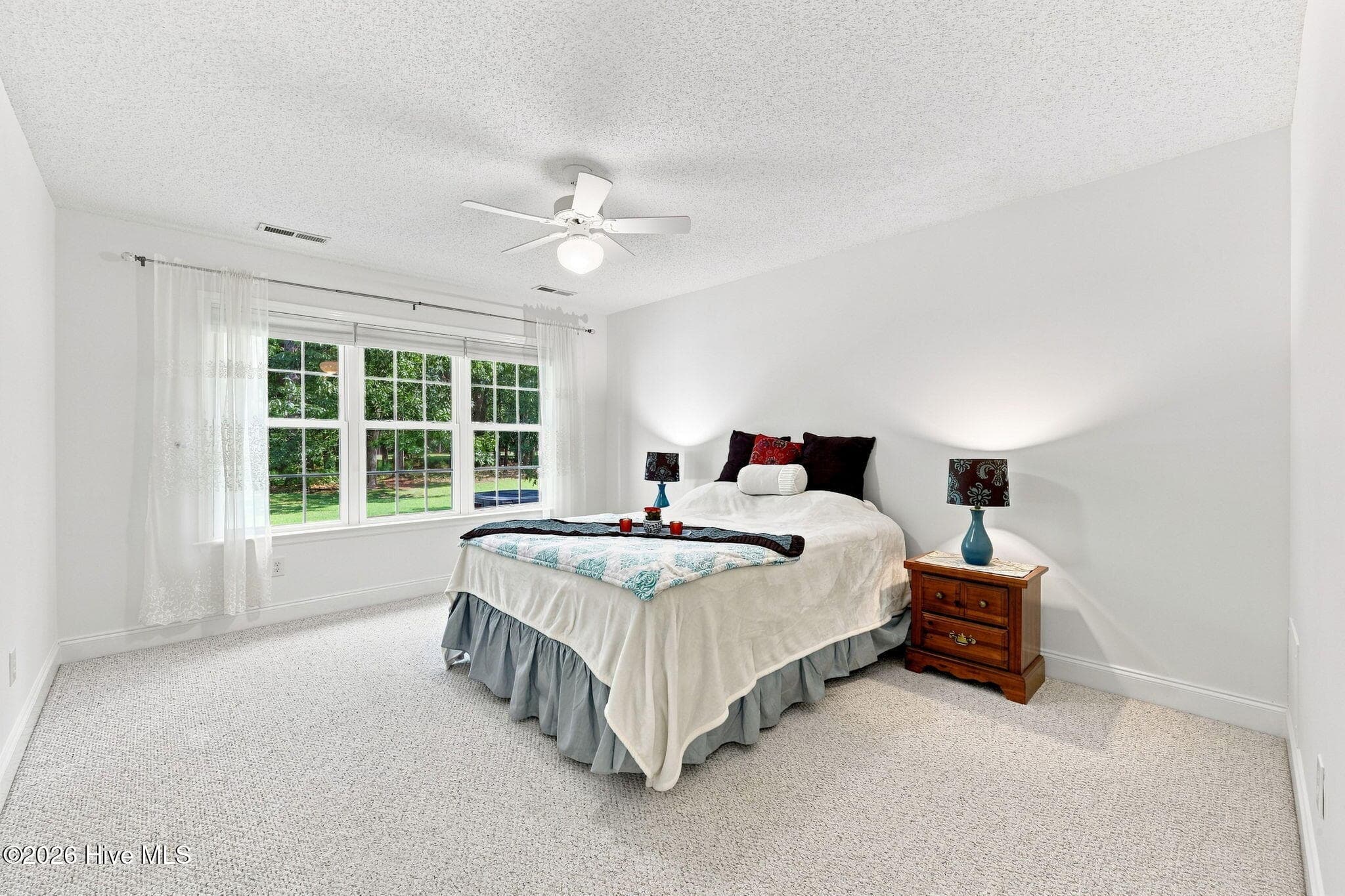 Single Family Residence at 2119 Royal Pines Drive, New Bern, NC 28560, photo 13 of 58