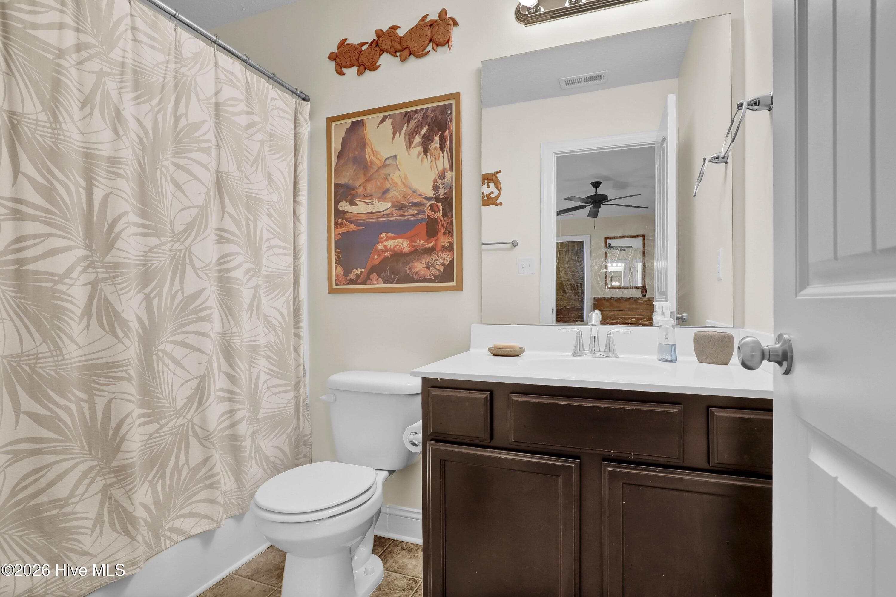 Townhouse at 123 W Murrow Lane, Jacksonville, NC 28546, photo 15 of 25