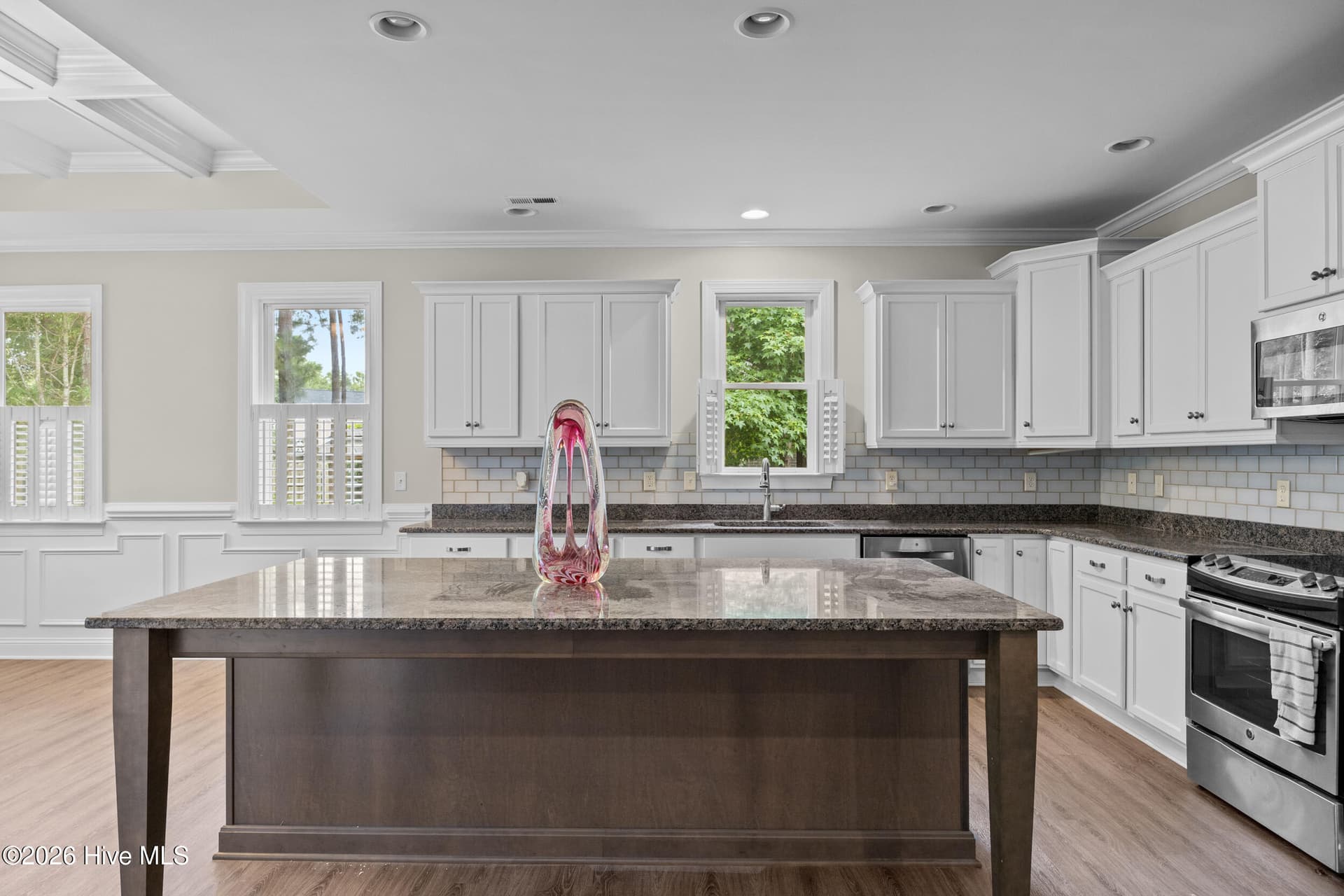 Single Family Residence at 330 Crown Pointe Drive, Hampstead, NC 28443, photo 19 of 51