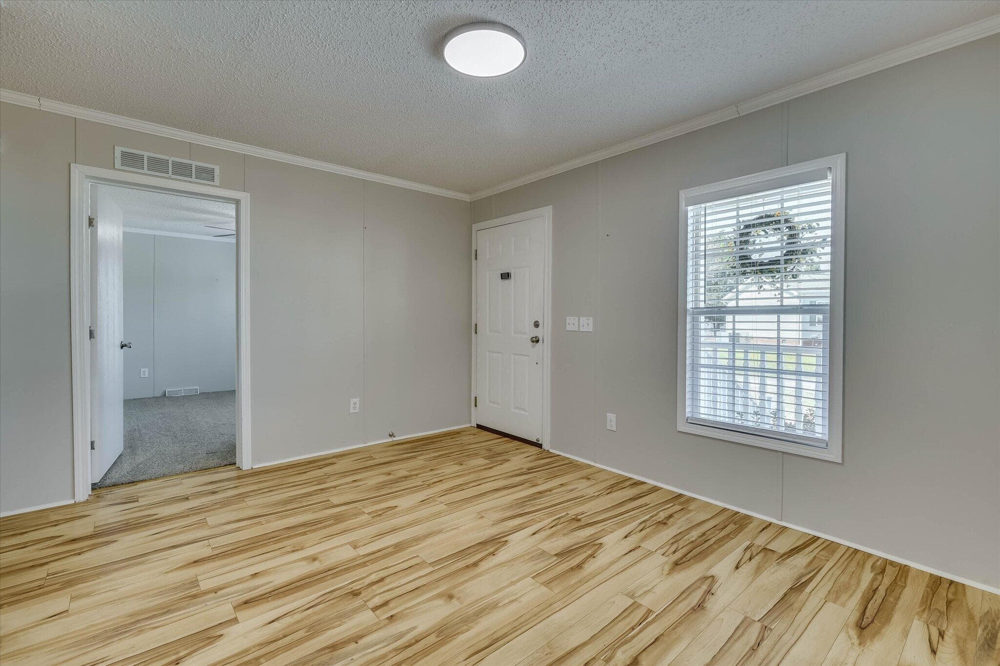Manufactured Home at 111 Sheldon Drive, Martinez, GA 30907, photo 8 of 39