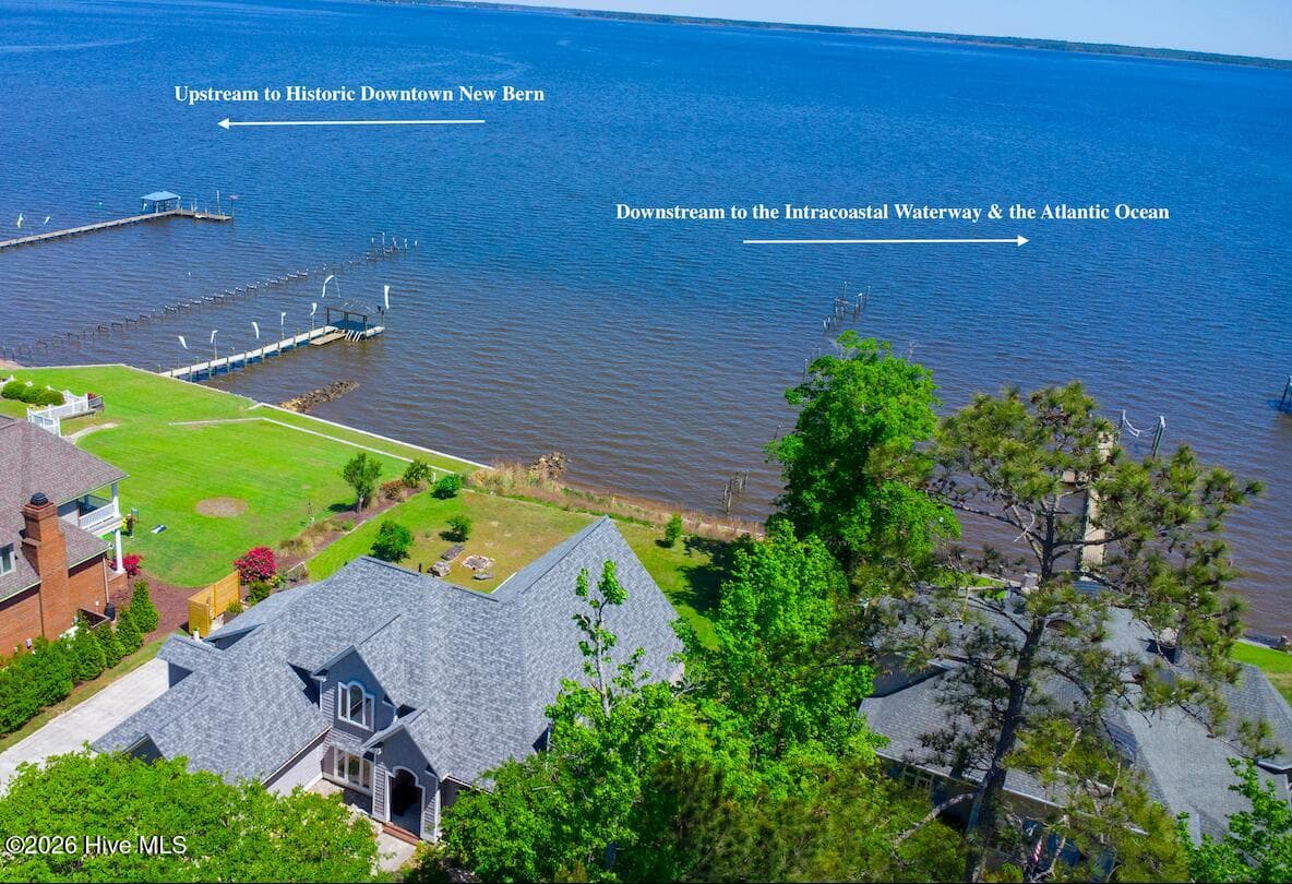 Perfect Location Along the Neuse River - 228 Drake Landing, New Bern, NC 28560