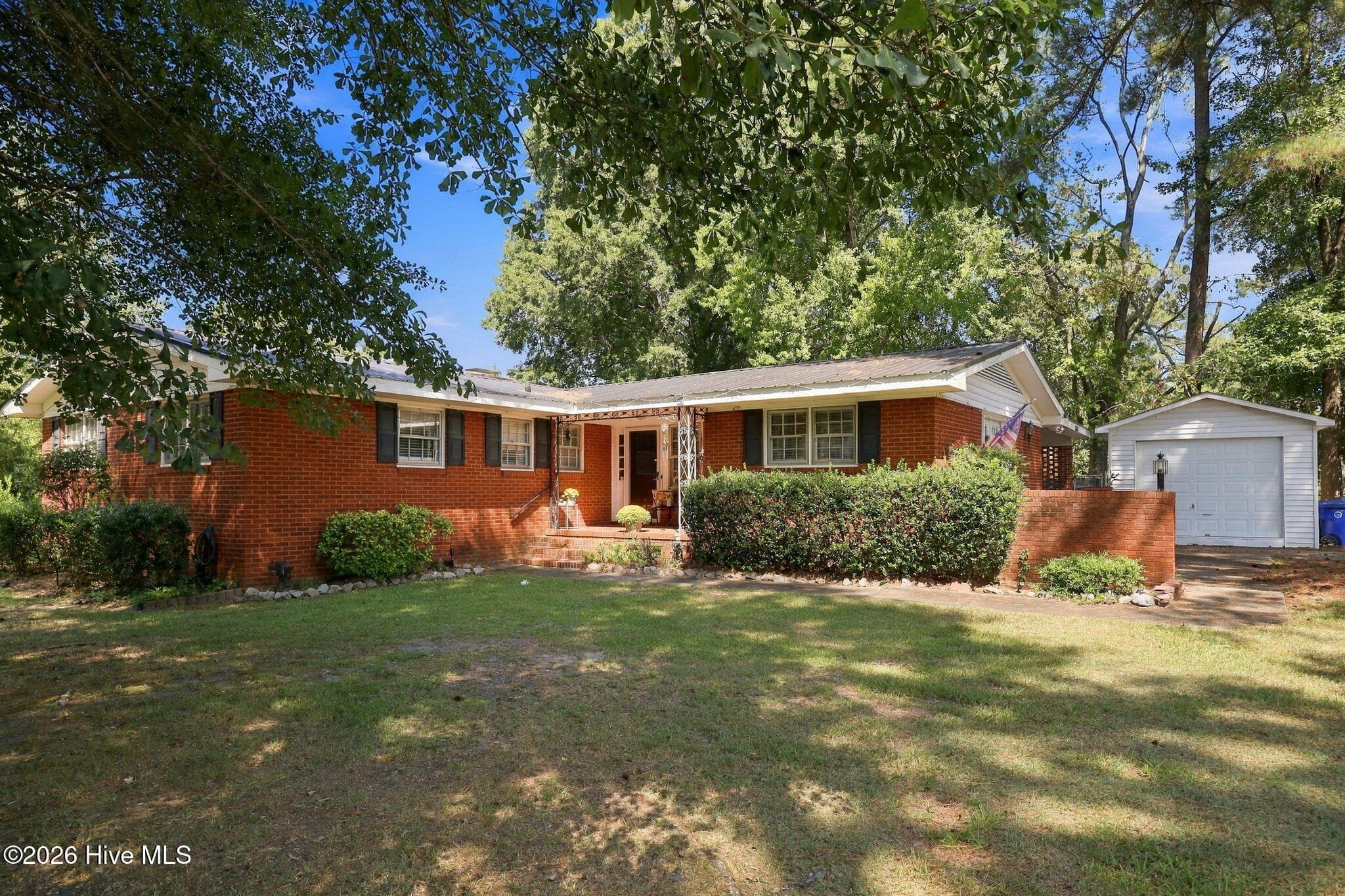Single Family Residence at 2101 Michelle Drive, Kinston, NC 28504, photo 8 of 56