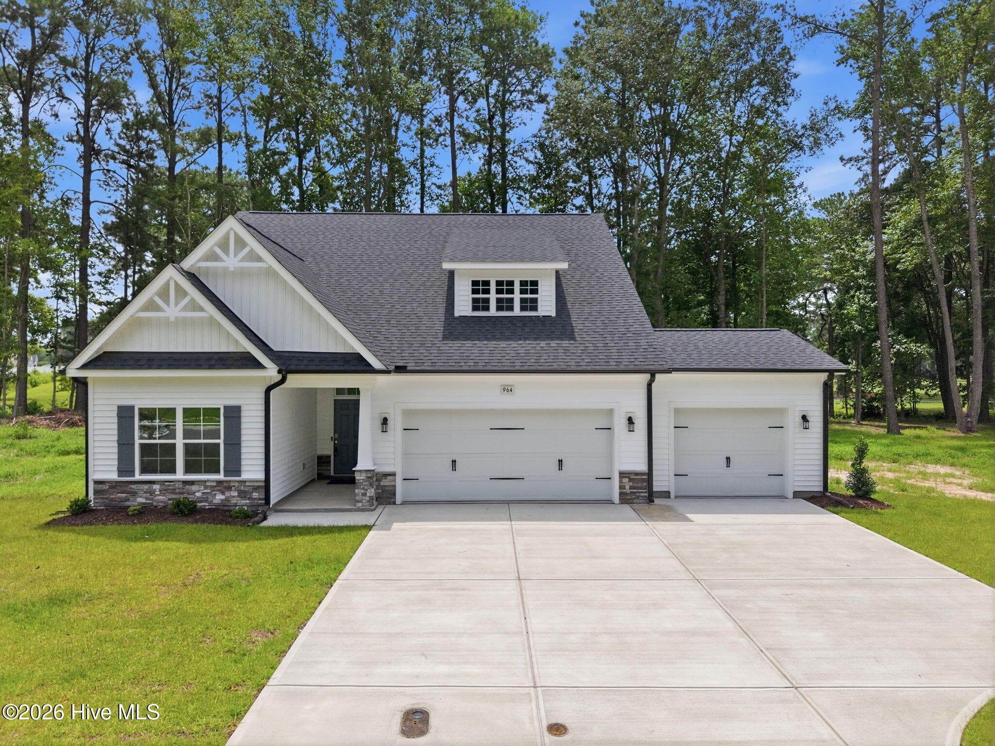 Single Family Residence at 964 Rialto Lane, Ayden, NC 28513, photo 3 of 63