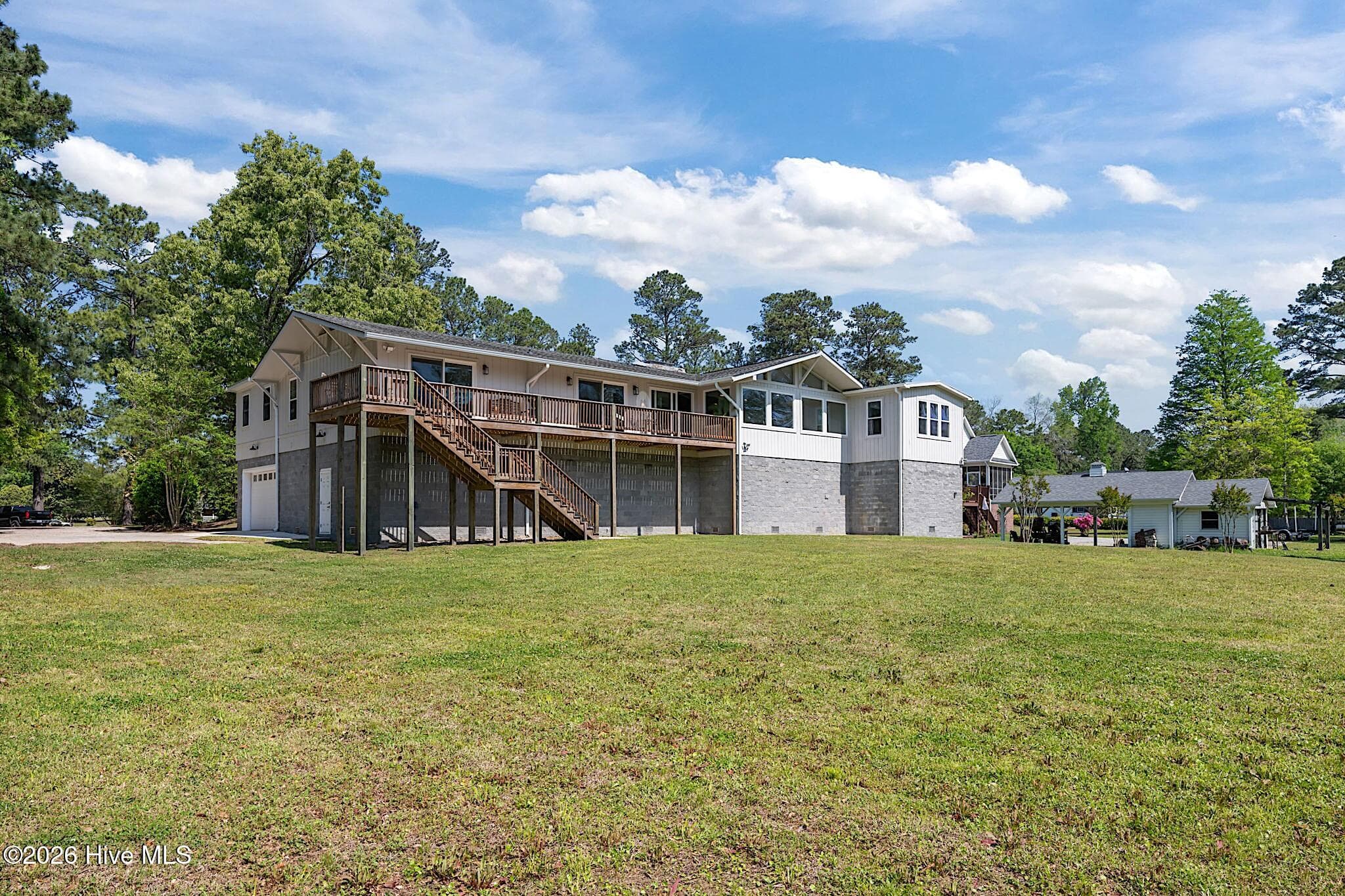 Single Family Residence at 244 Shoreline Drive, New Bern, NC 28562, photo 36 of 70