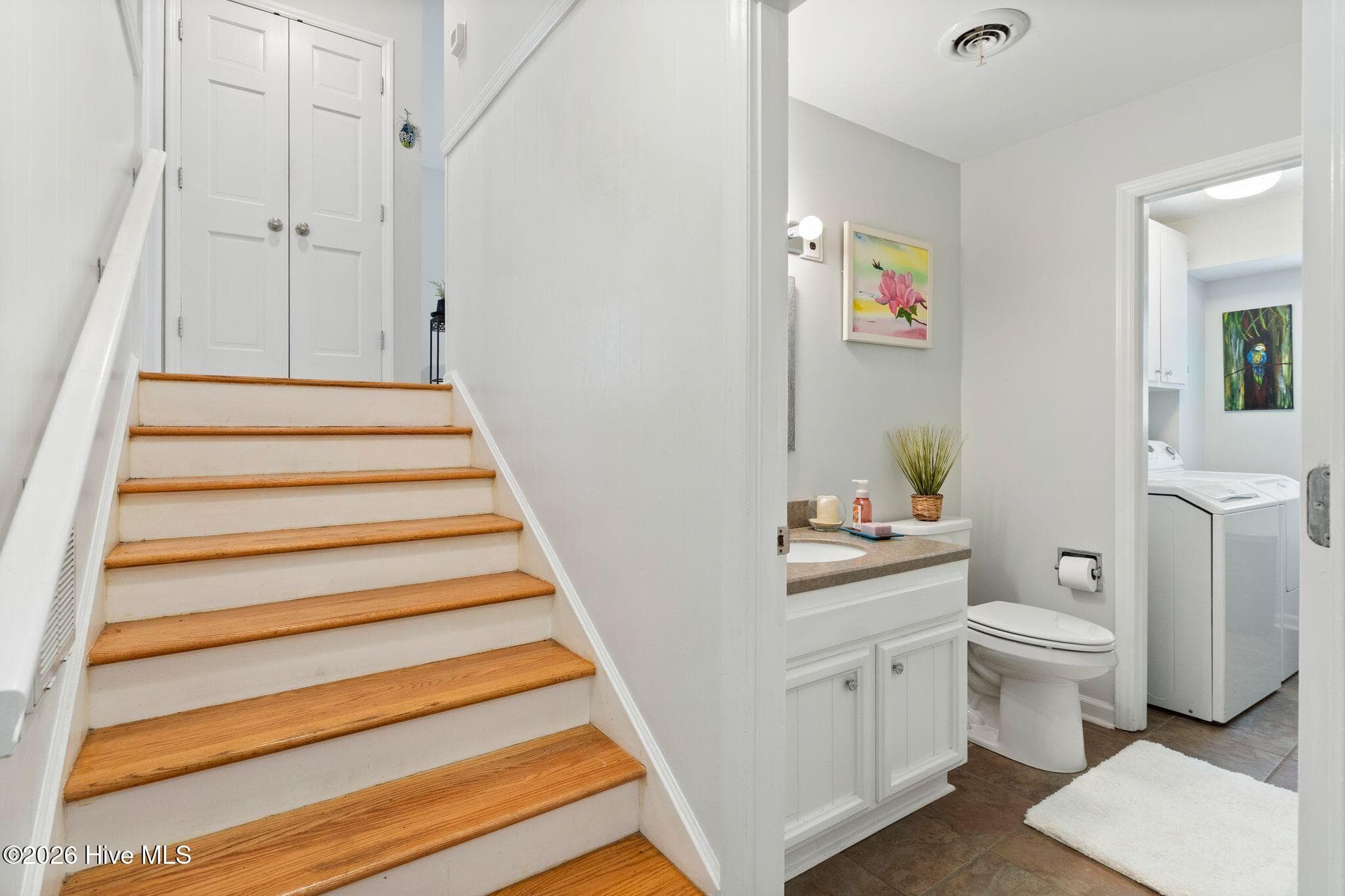 lower level entrance to den - 2316 Lynnwood Drive, Wilmington, NC 28403