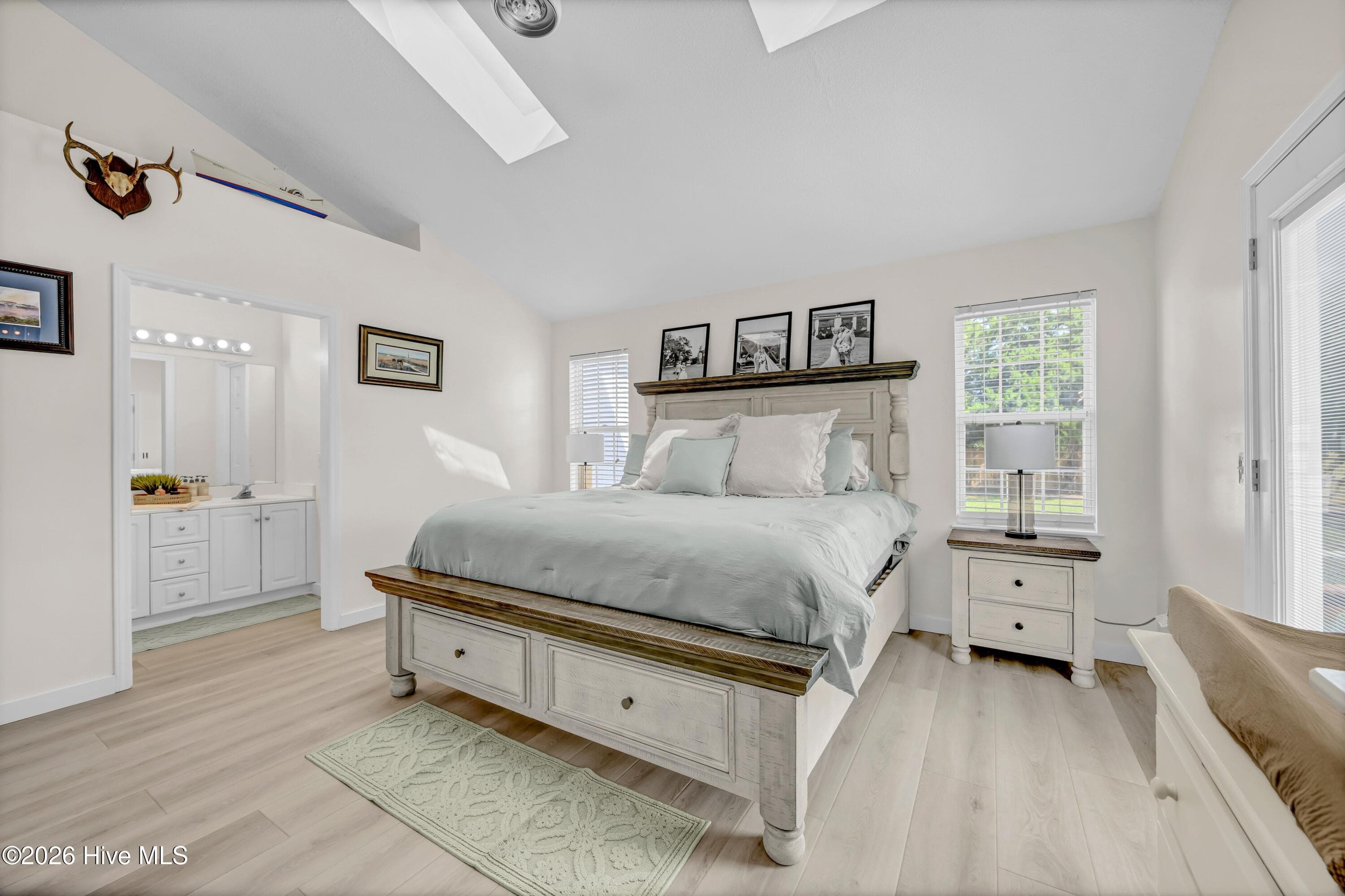 Single Family Residence at 507 Commons Way, Wilmington, NC 28409, photo 14 of 51