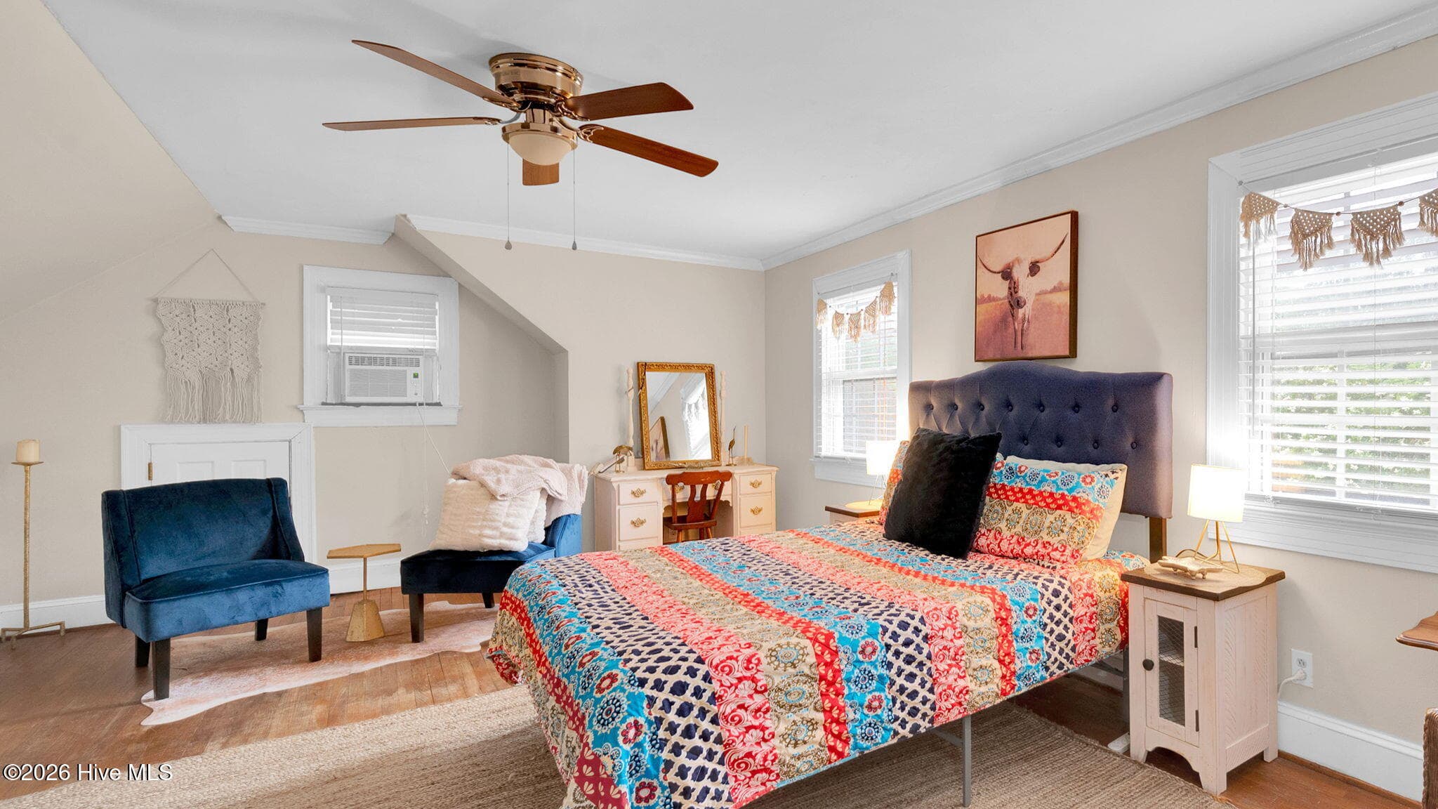 bed 4 up, left side - 1902 Sherwood Drive, Greenville, NC 27858