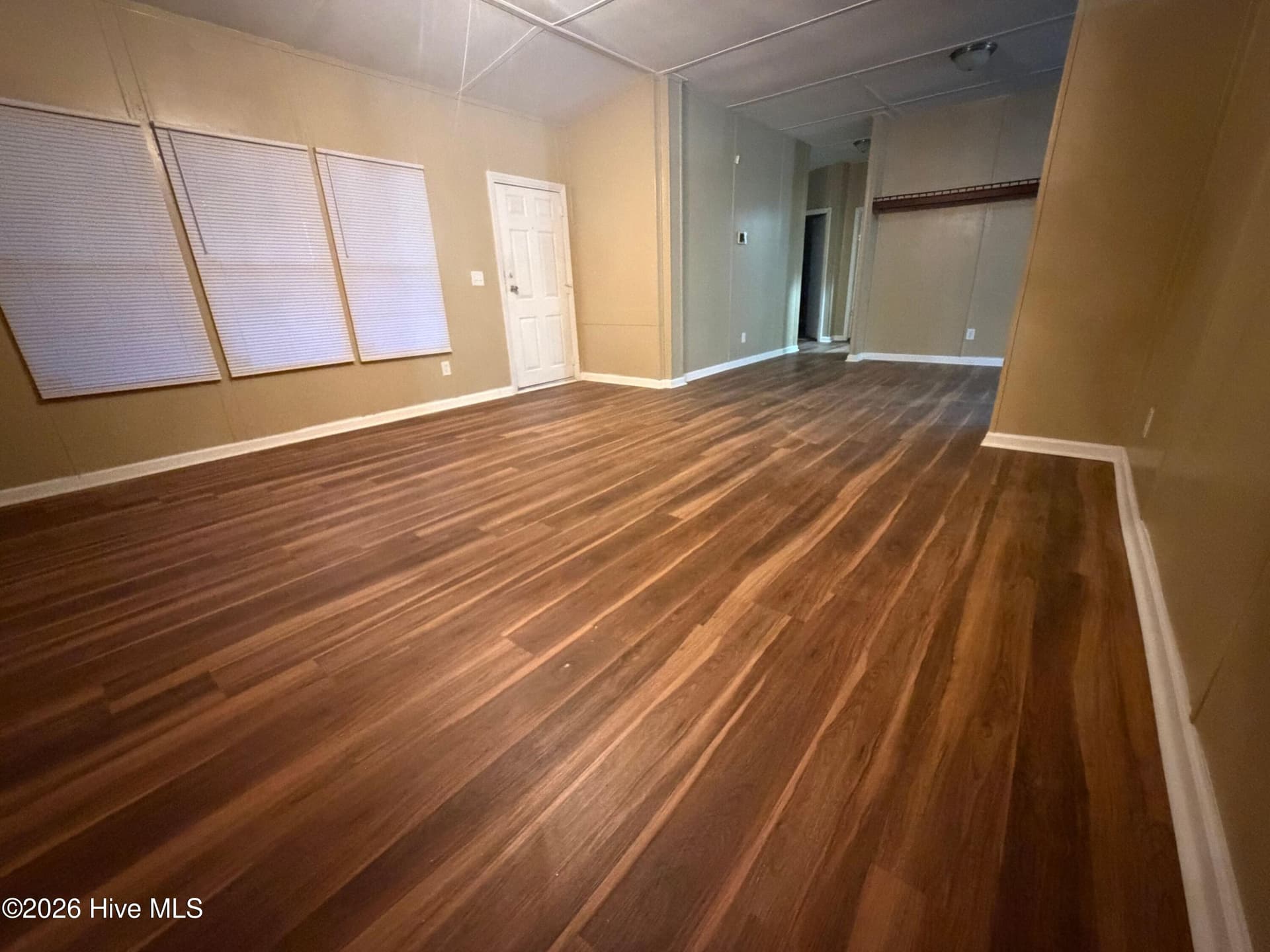 Manufactured Home at 1110 E Northern Boulevard, Tarboro, NC 27886, photo 16 of 37
