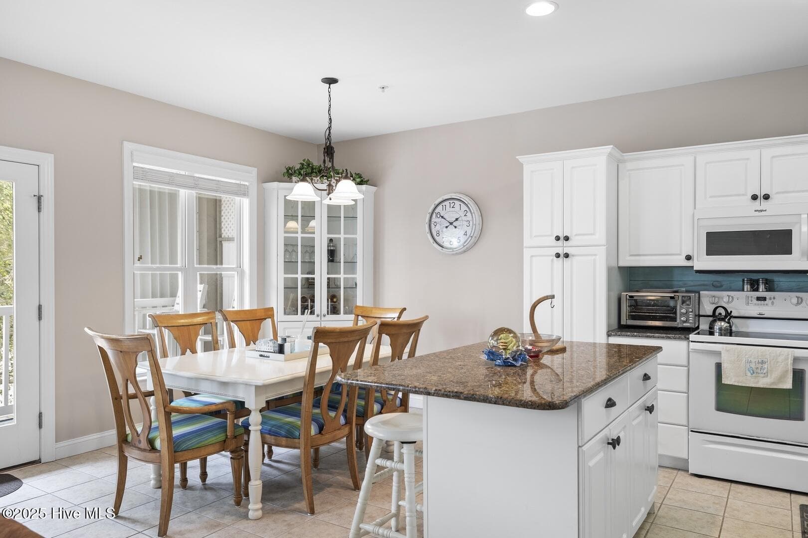 Dining/Kitchen Combo with Island - 1700 Salter Path Road 202-R, Indian Beach, NC 28512