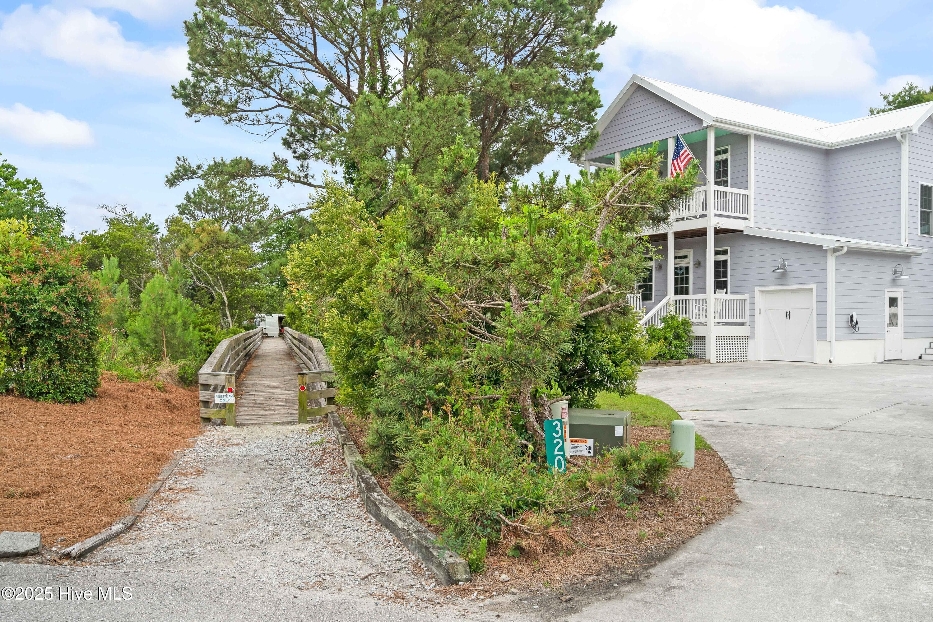 Single Family Residence at 320 Governor Safford Lane, Emerald Isle, NC 28594, photo 55 of 90