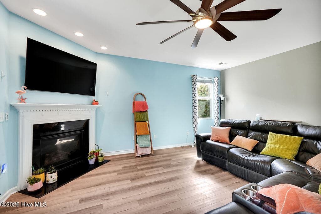 Single Family Residence at 5010 Portside Drive, Southport, NC 28461, photo 12 of 61