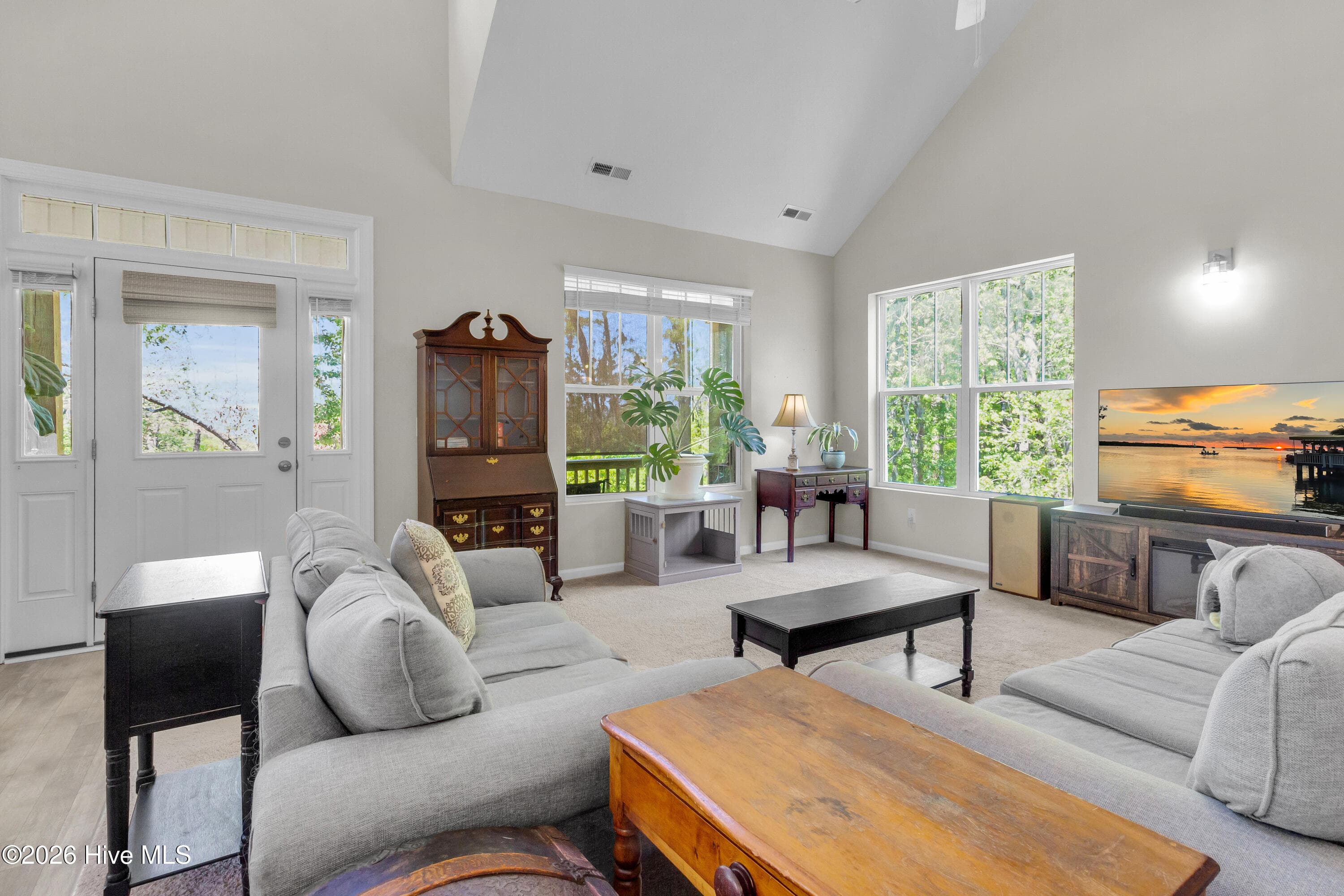 Living Room - 5430 Creek Pointe Road, New Bern, NC 28560