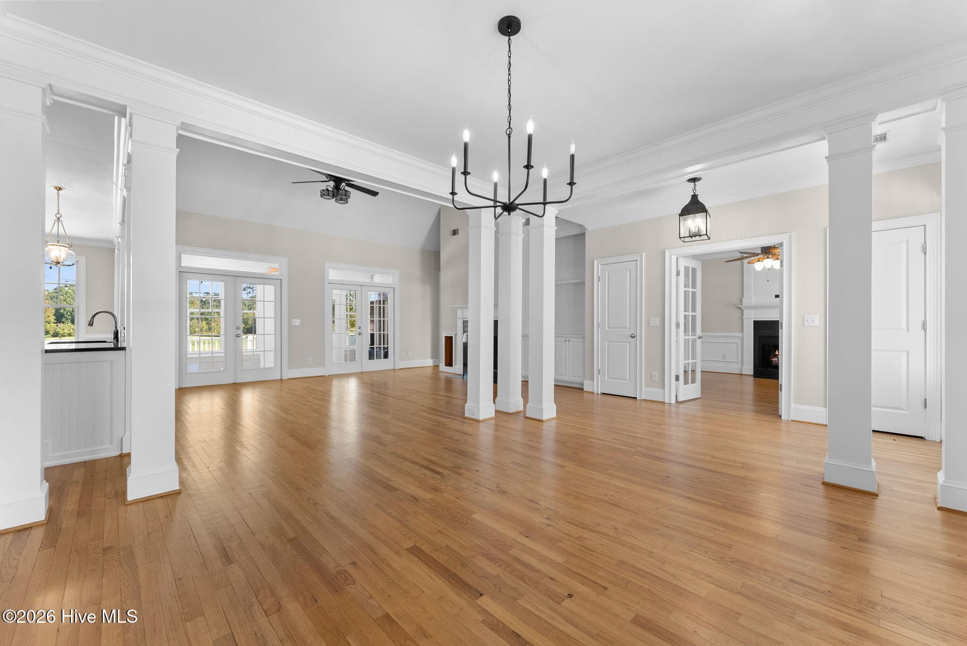 Single Family Residence at 395 E Shoreline Drive, North Augusta, SC 29841, photo 7 of 52