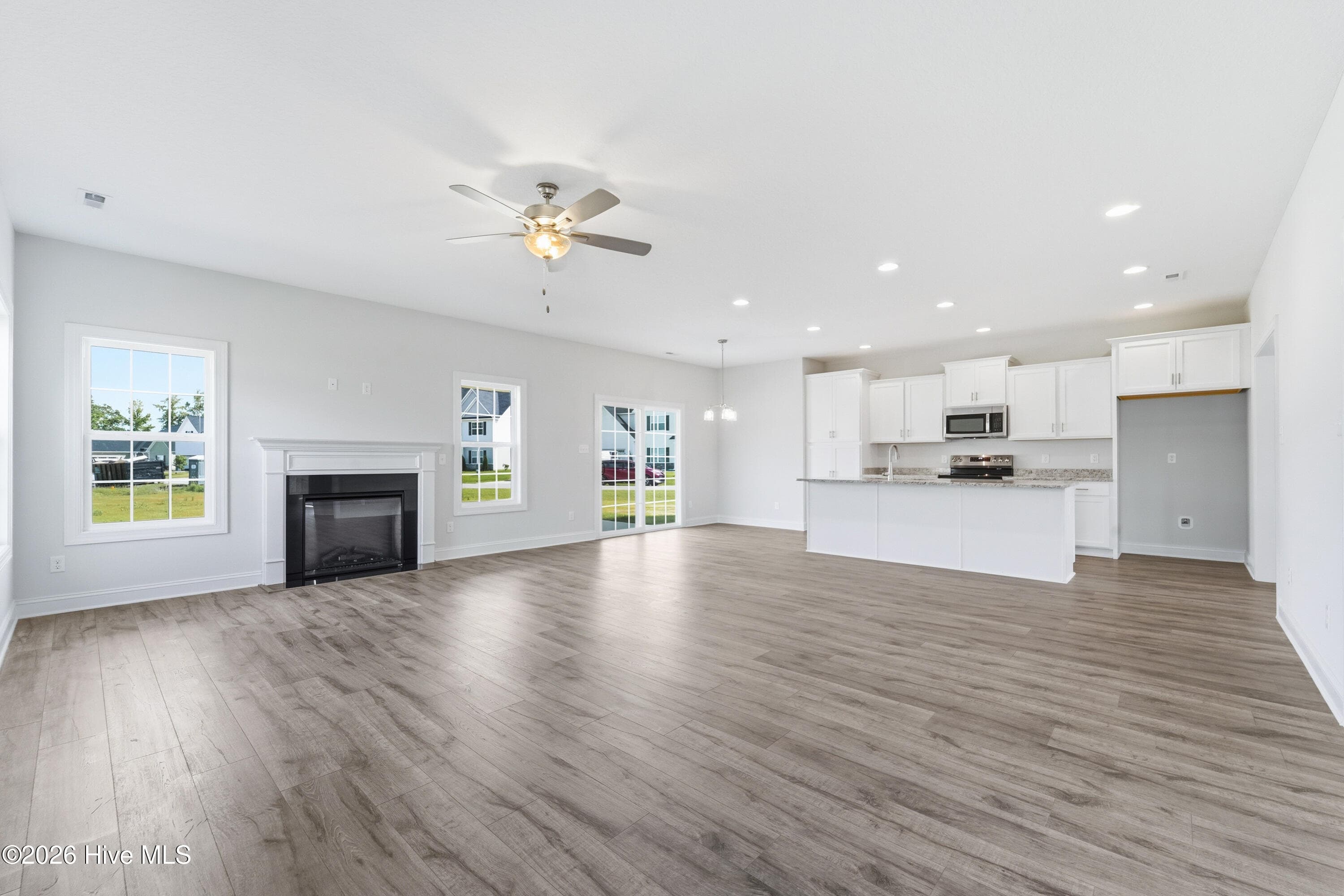 Single Family Residence at 601 Salty Marsh Lane, Jacksonville, NC 28546, photo 16 of 86