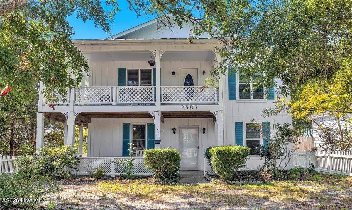 2507 E Oak Island Drive, Oak Island, NC 28465