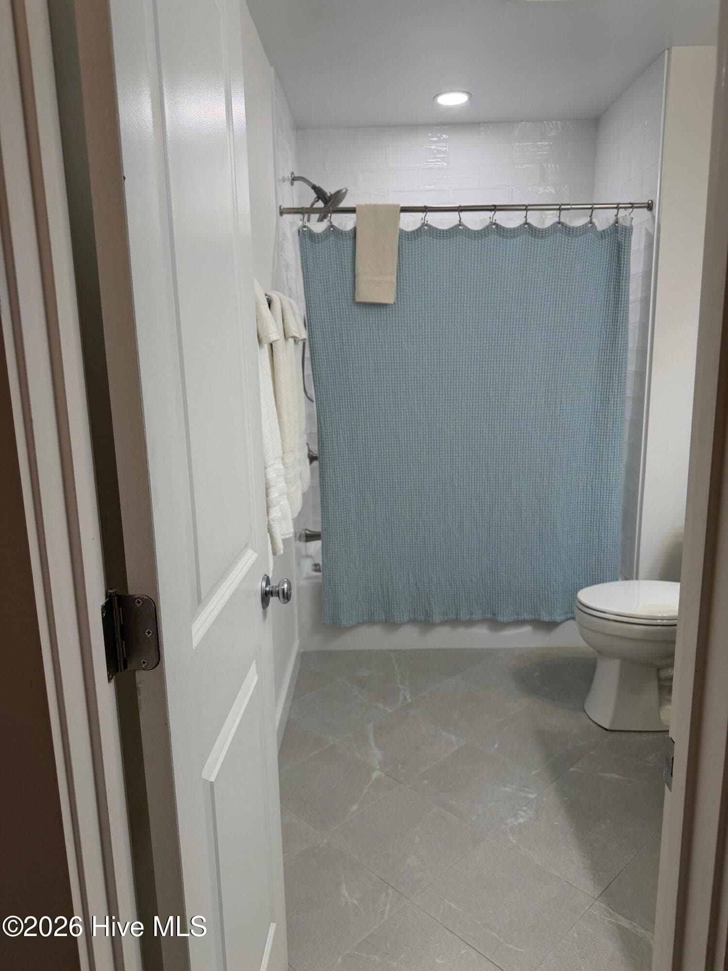 Guest Bath - 8 Sea Oats Lane, Wrightsville Beach, NC 28480