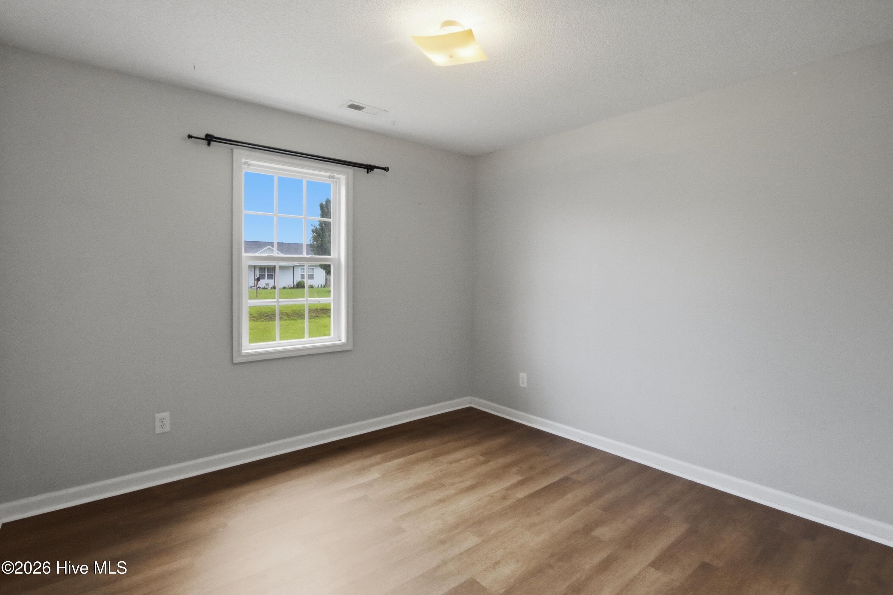 Single Family Residence at 115 Daphne Drive, Hubert, NC 28539, photo 21 of 34