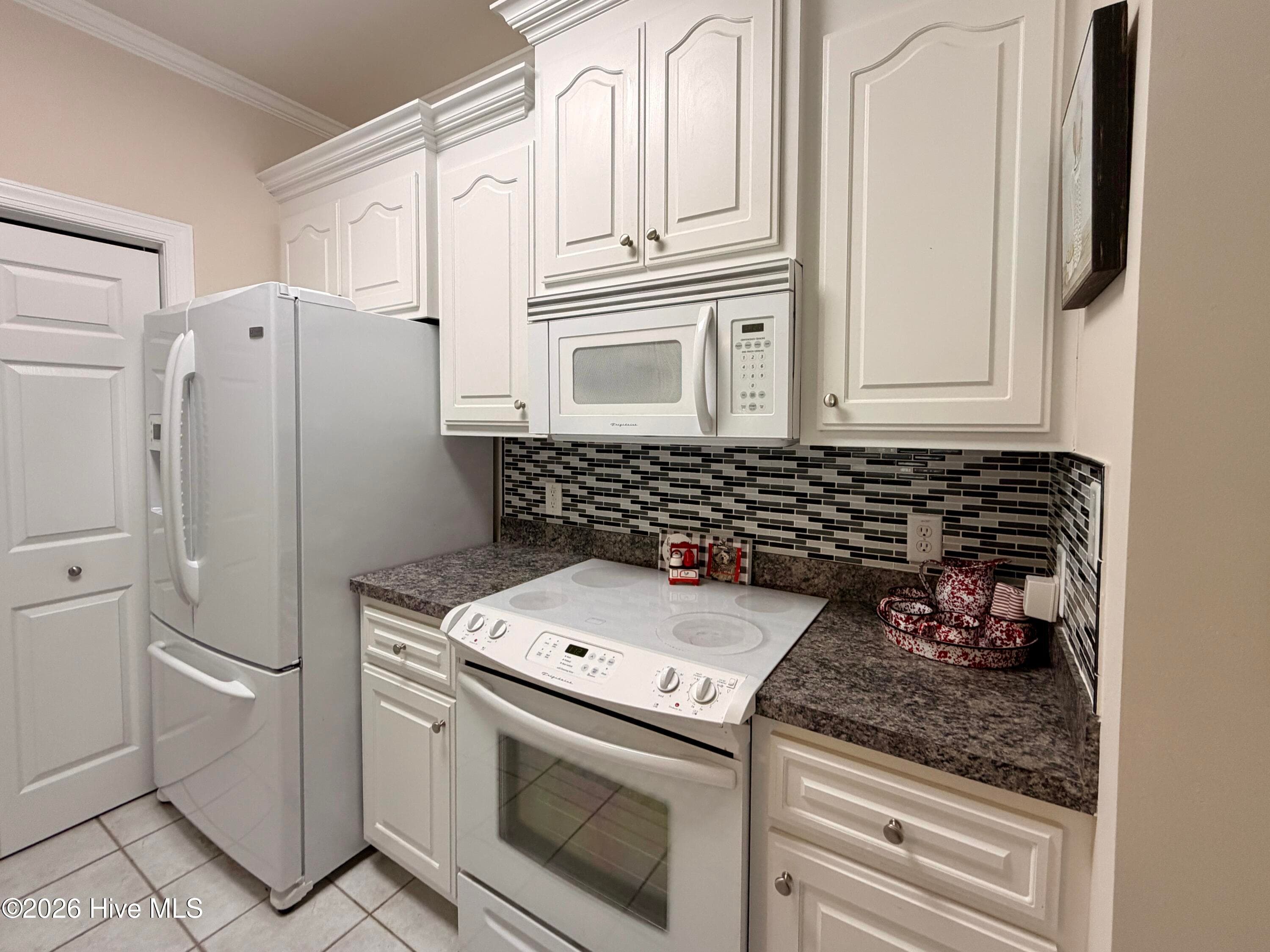 Townhouse at 110 Oxford Drive, Goldsboro, NC 27534, photo 7 of 33