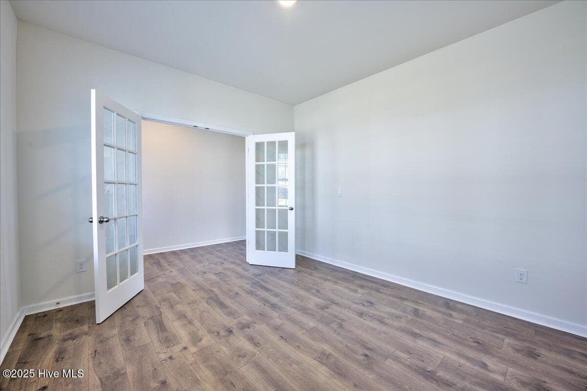 Single Family Residence at 2700 Westwood Avenue W, Wilson, NC 27893, photo 5 of 36