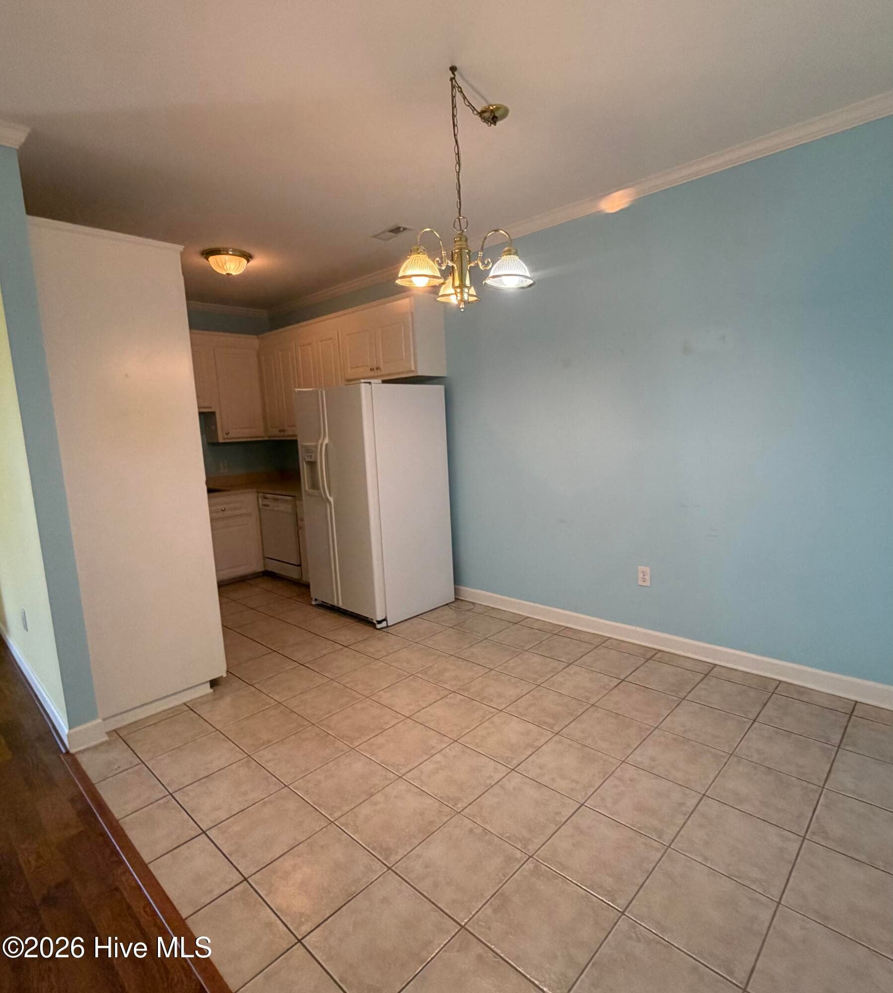 Dining area - 2059 Briarwood Drive, Kinston, NC 28501