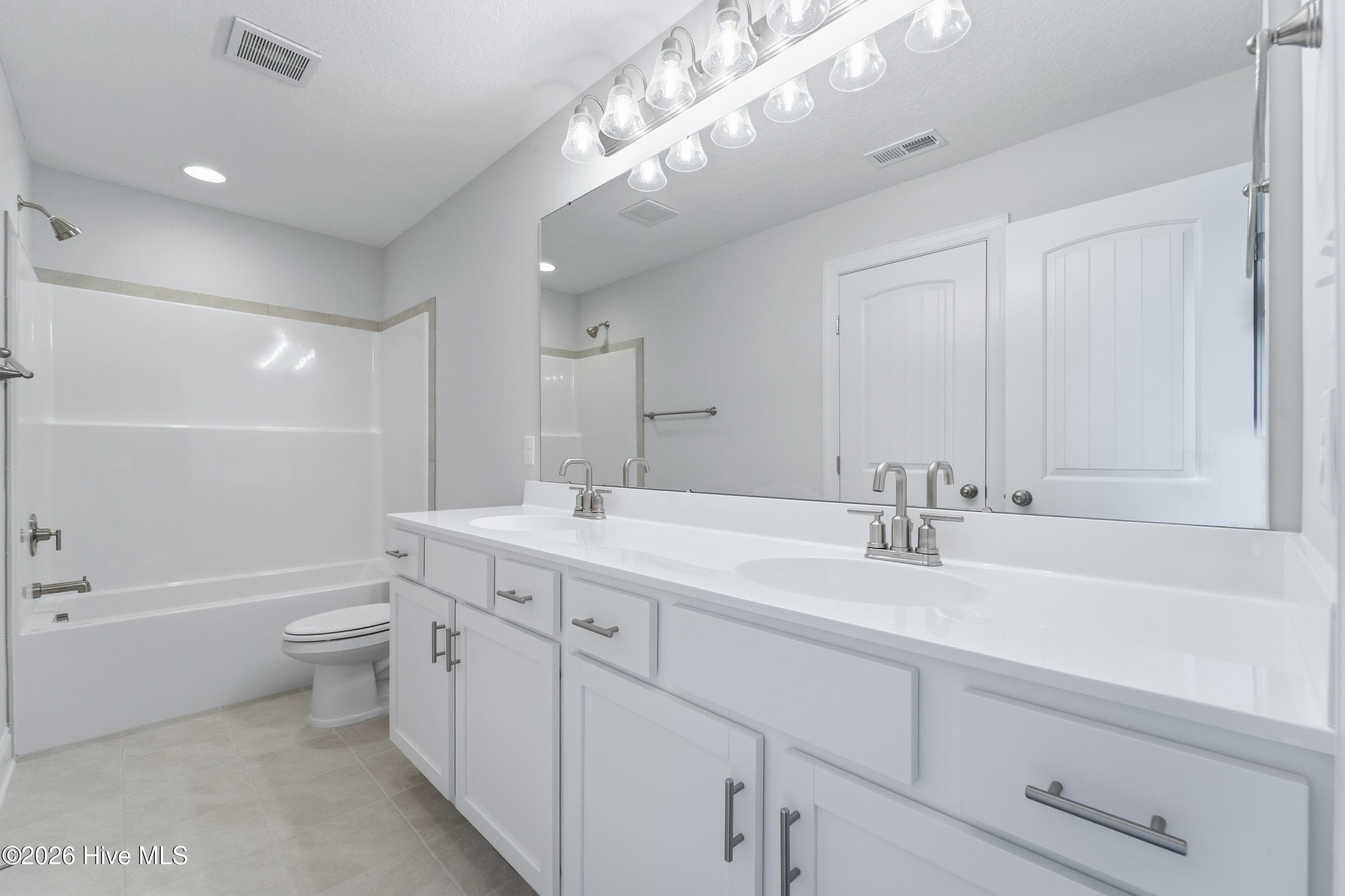 Single Family Residence at 601 Salty Marsh Lane, Jacksonville, NC 28546, photo 53 of 86