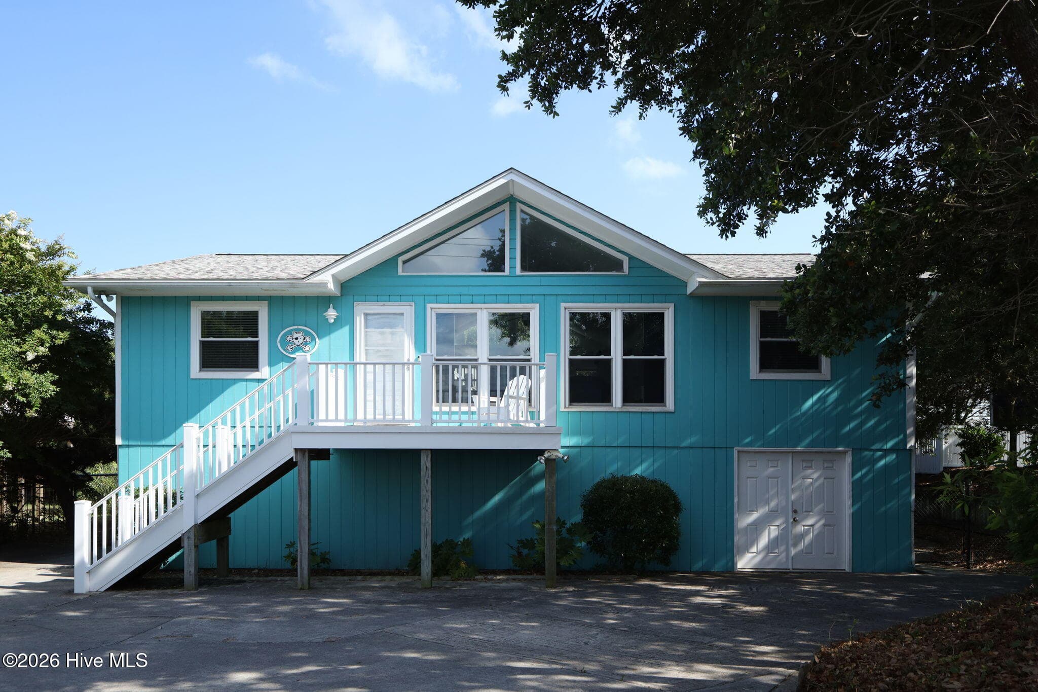 Front Entry Deck - 1607 Emerald Drive, Emerald Isle, NC 28594