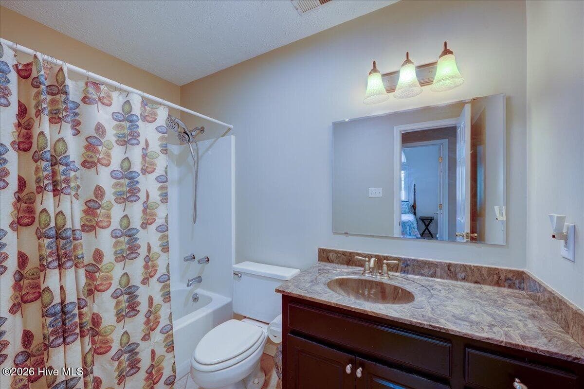Single Family Residence at 306 Taliaferro Lane, New Bern, NC 28560, photo 34 of 53