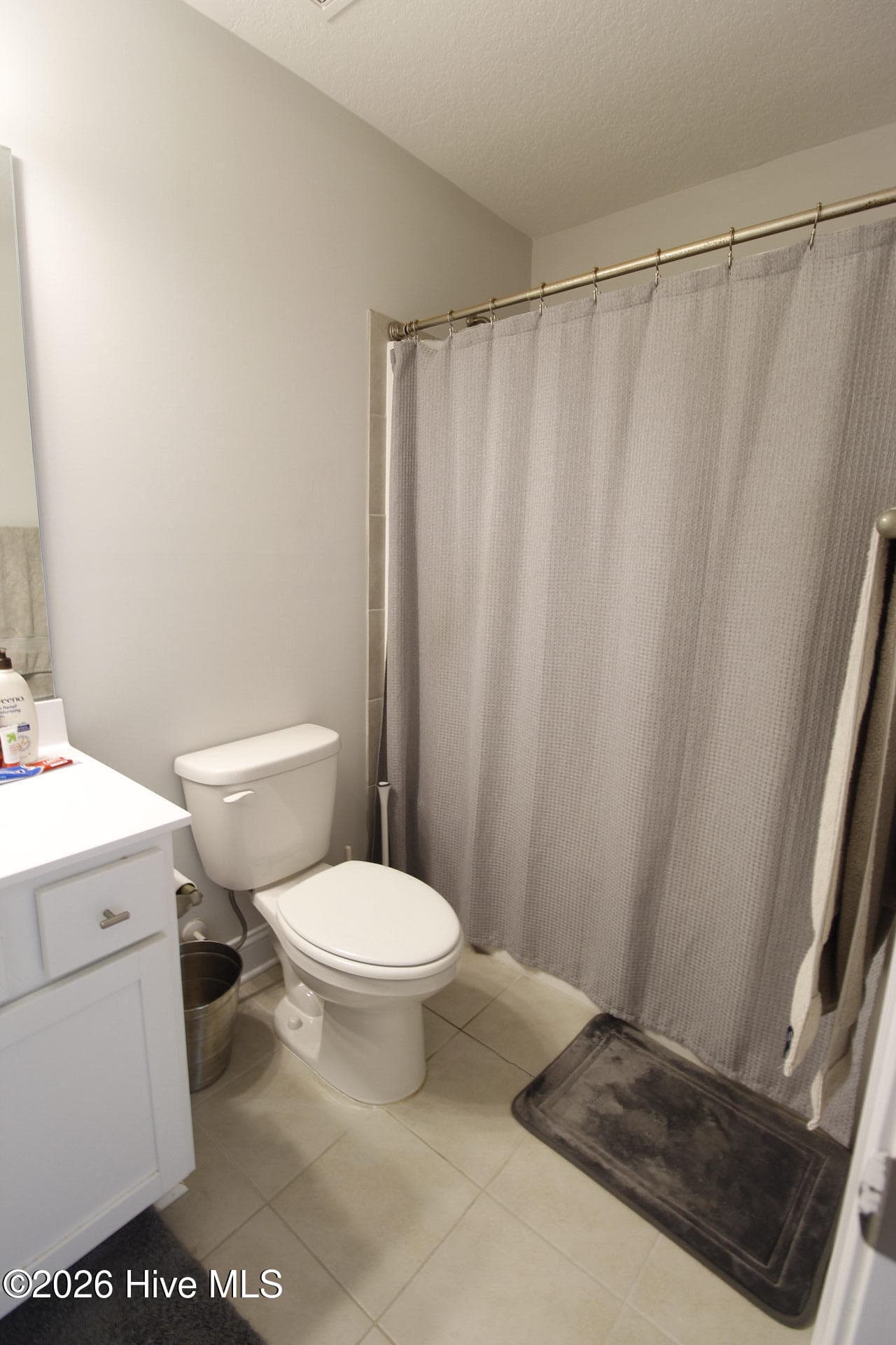 Single Family Residence at 404 Montgomery Drive, Jacksonville, NC 28546, photo 19 of 30