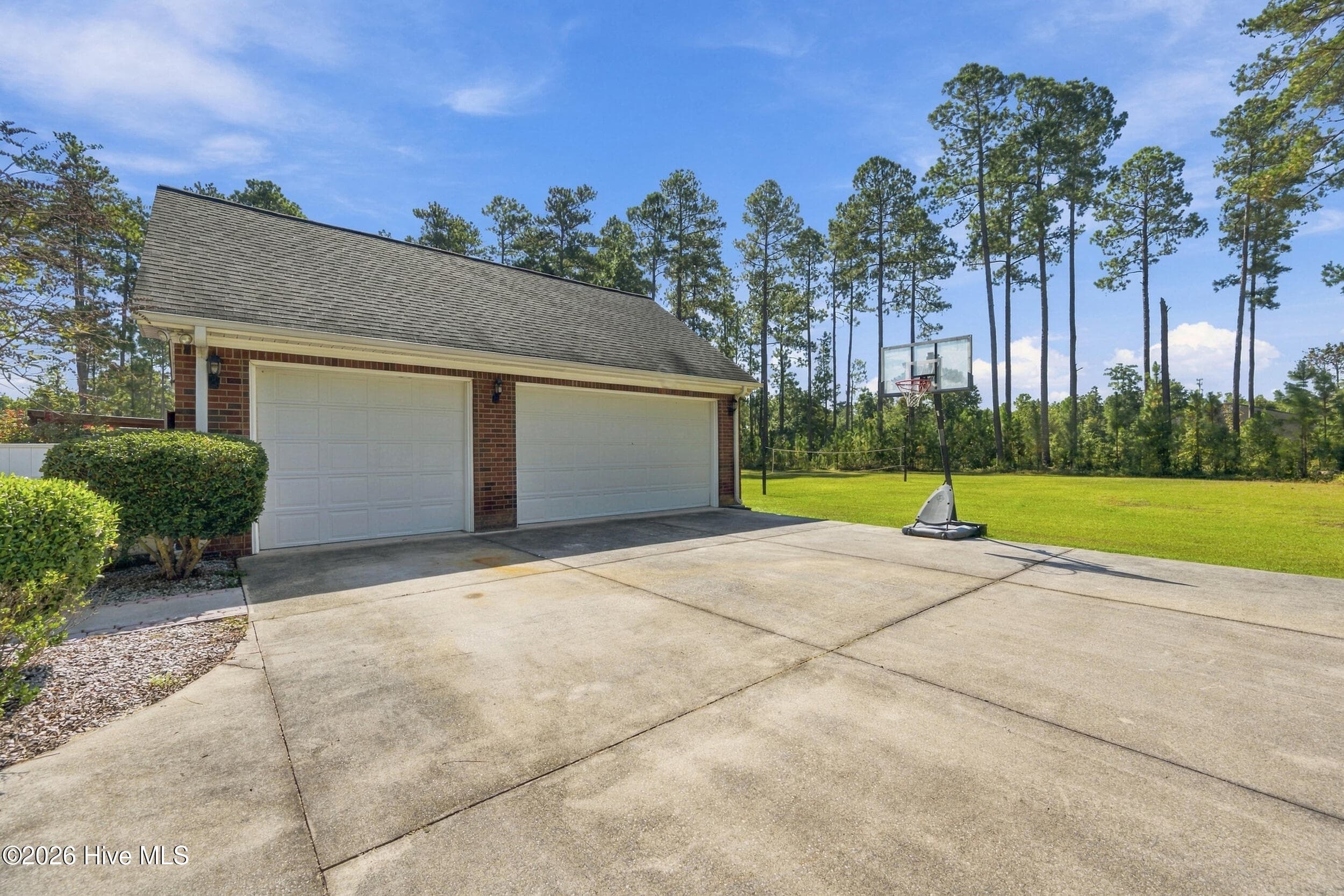 Single Family Residence at 445 Maxwell Road, Aiken, SC 29803, photo 9 of 66