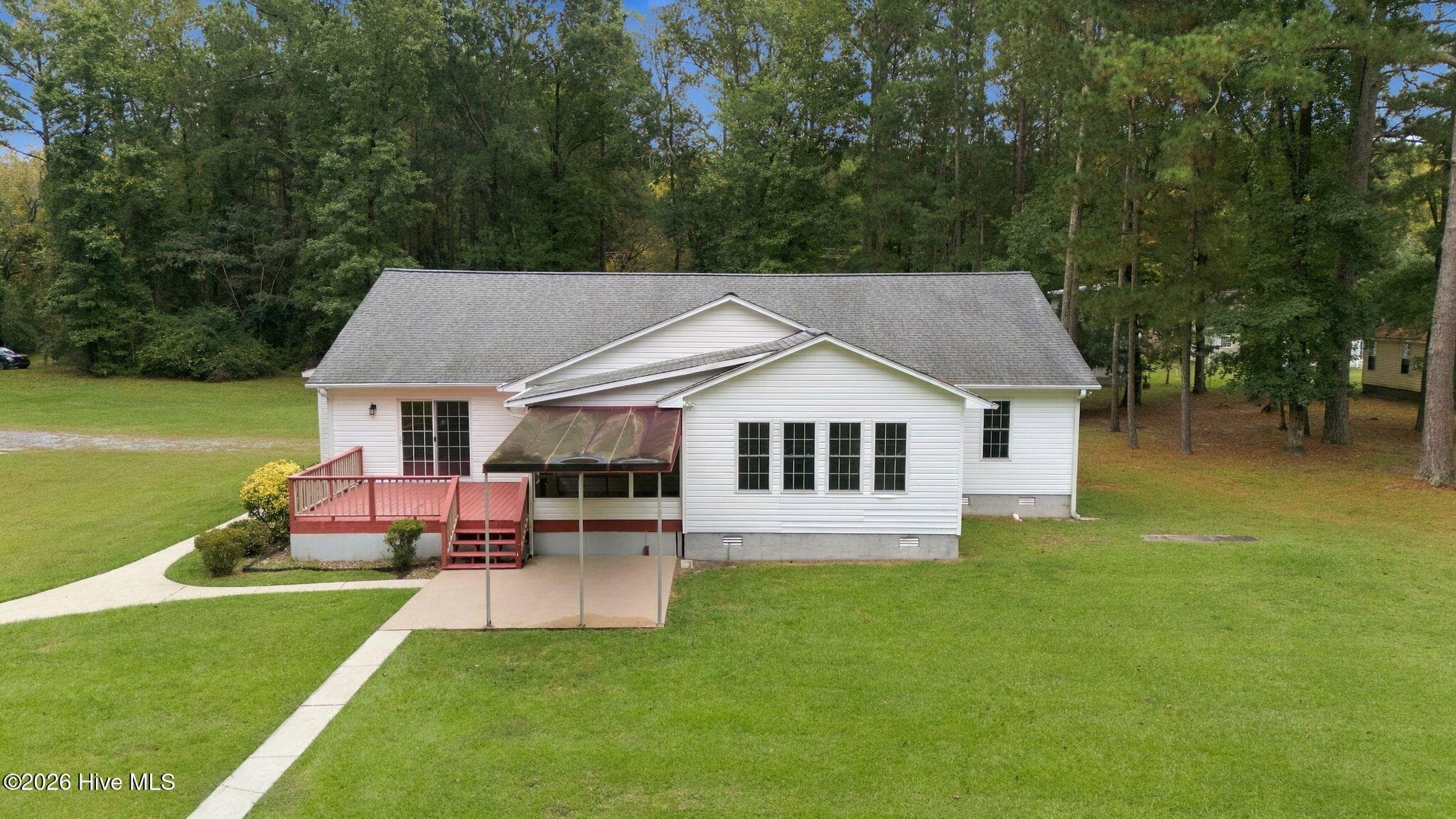 Single Family Residence at 900 Perrytown Road, New Bern, NC 28562, photo 26 of 84
