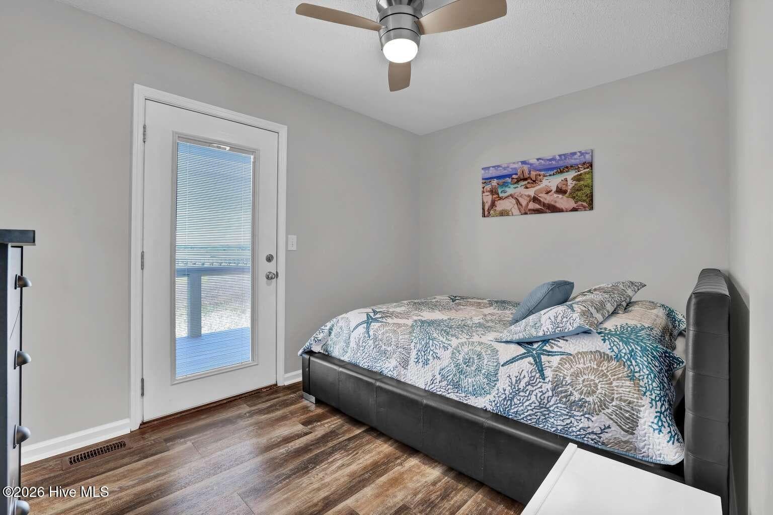 Single Family Residence at 1001 S Topsail Drive, Surf City, NC 28445, photo 2 of 2