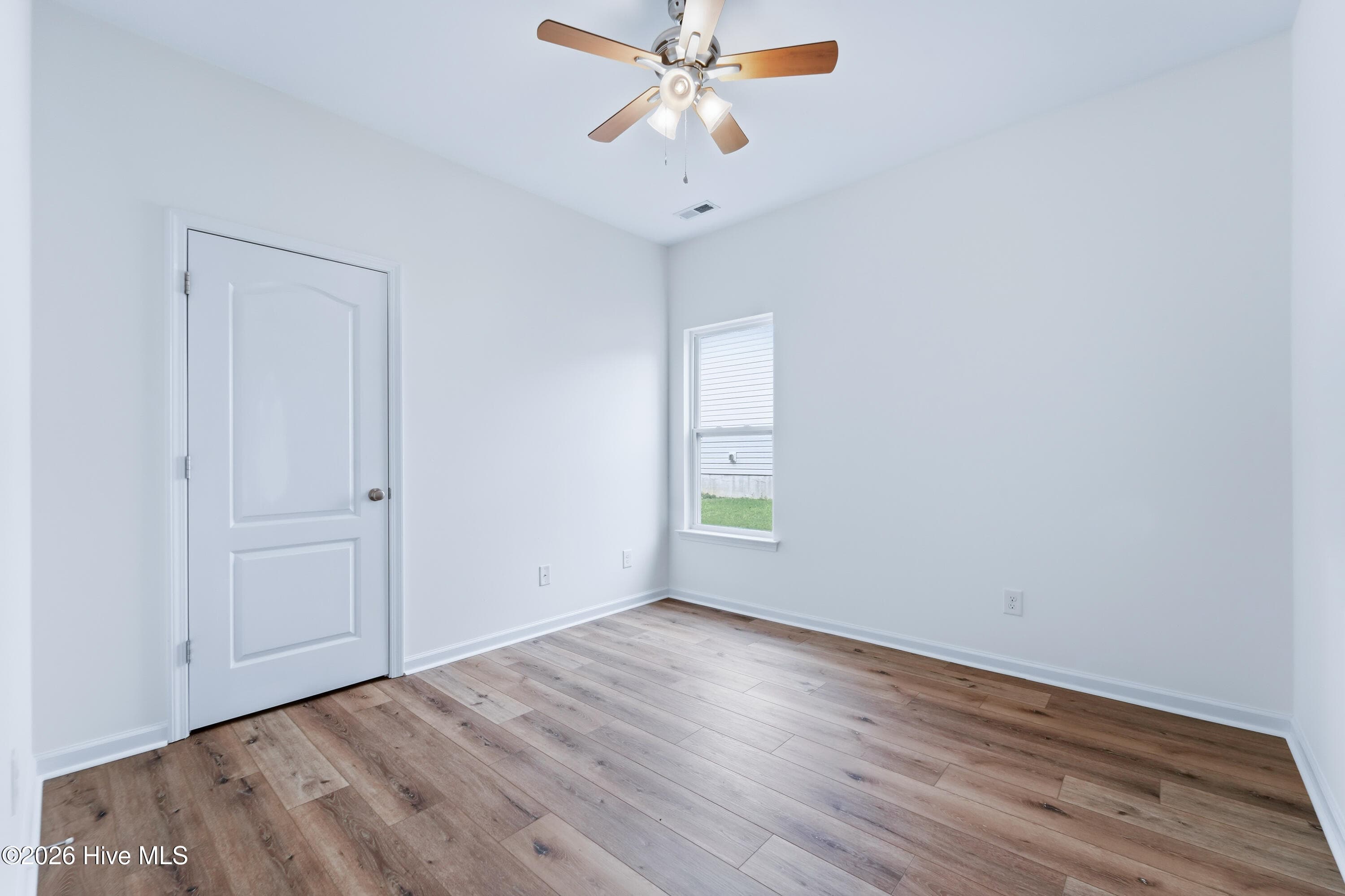 bed2 - 103 Forsythia Court, Jacksonville, NC 28546