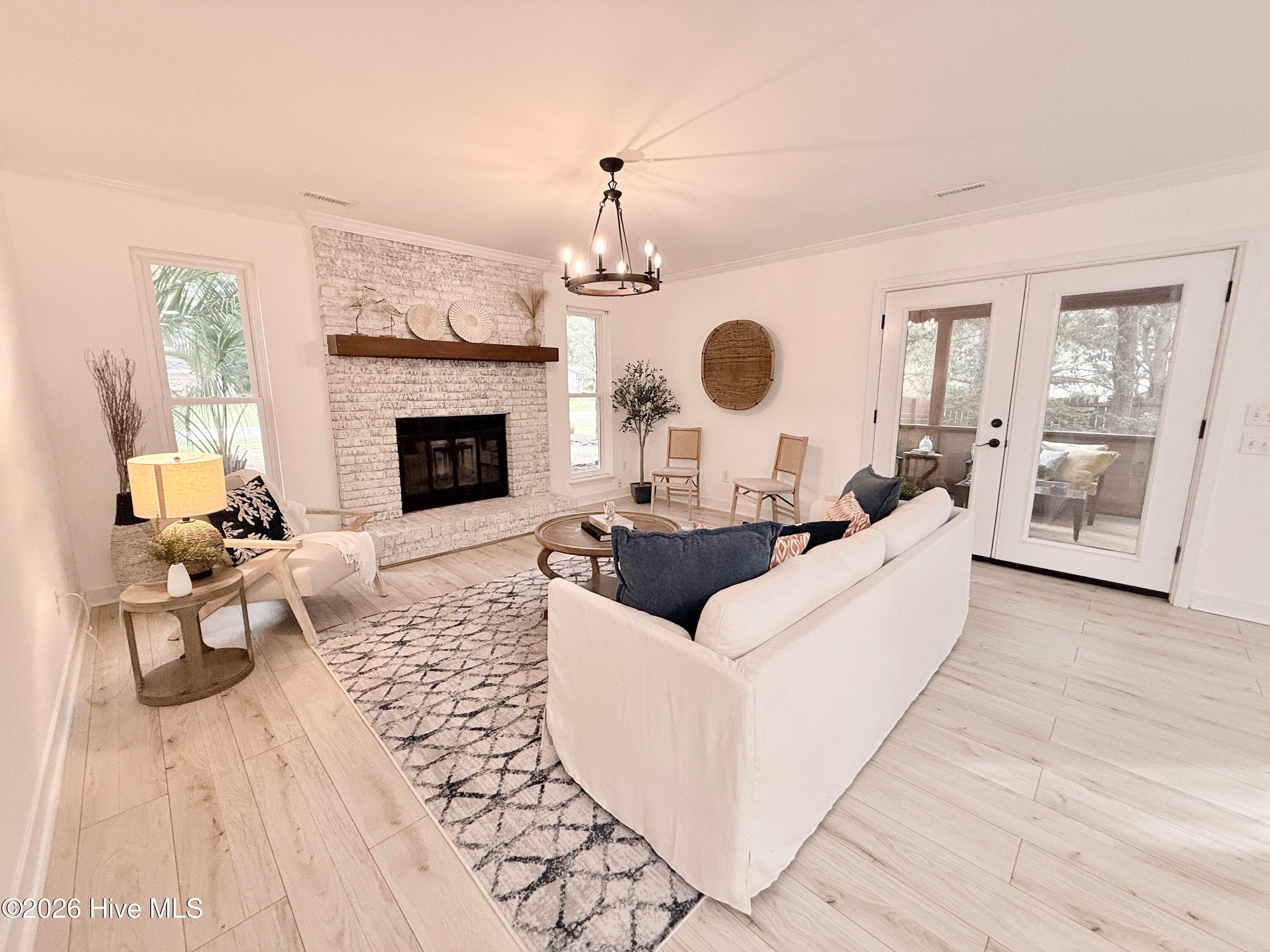 Fabulous serene open floor plan! - 1001 Hunting Ridge Road, Wilmington, NC 28412