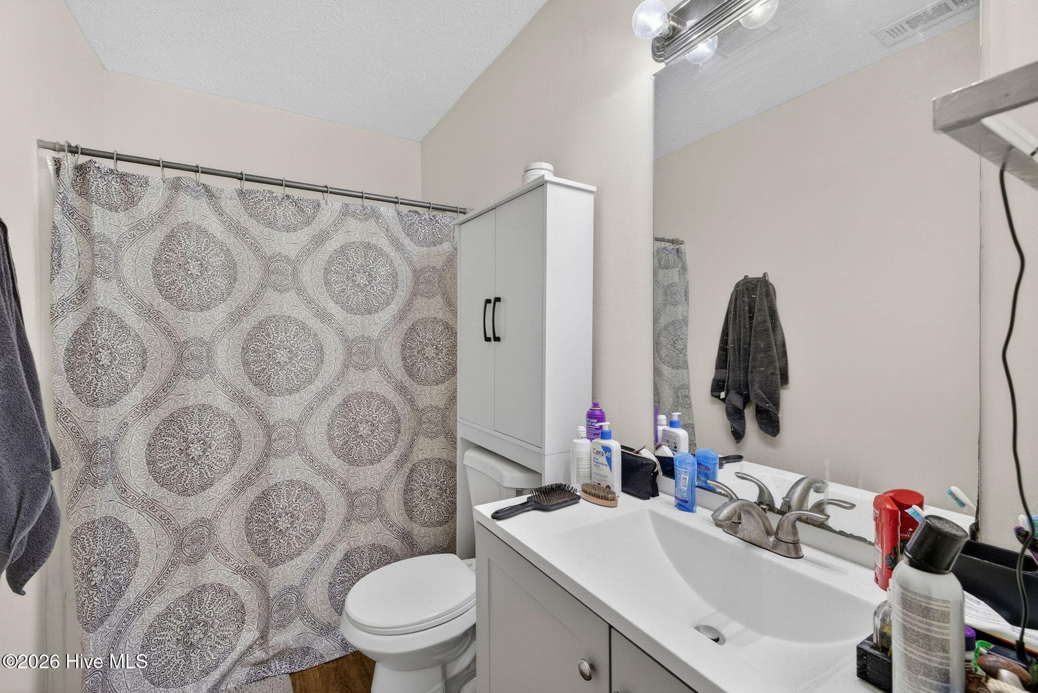 Single Family Residence at 400 Beasley Road, Wilmington, NC 28409, photo 12 of 21