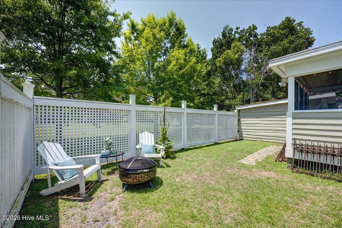 Single Family Residence at 405 Hancock Street, New Bern, NC 28560, photo 28 of 113