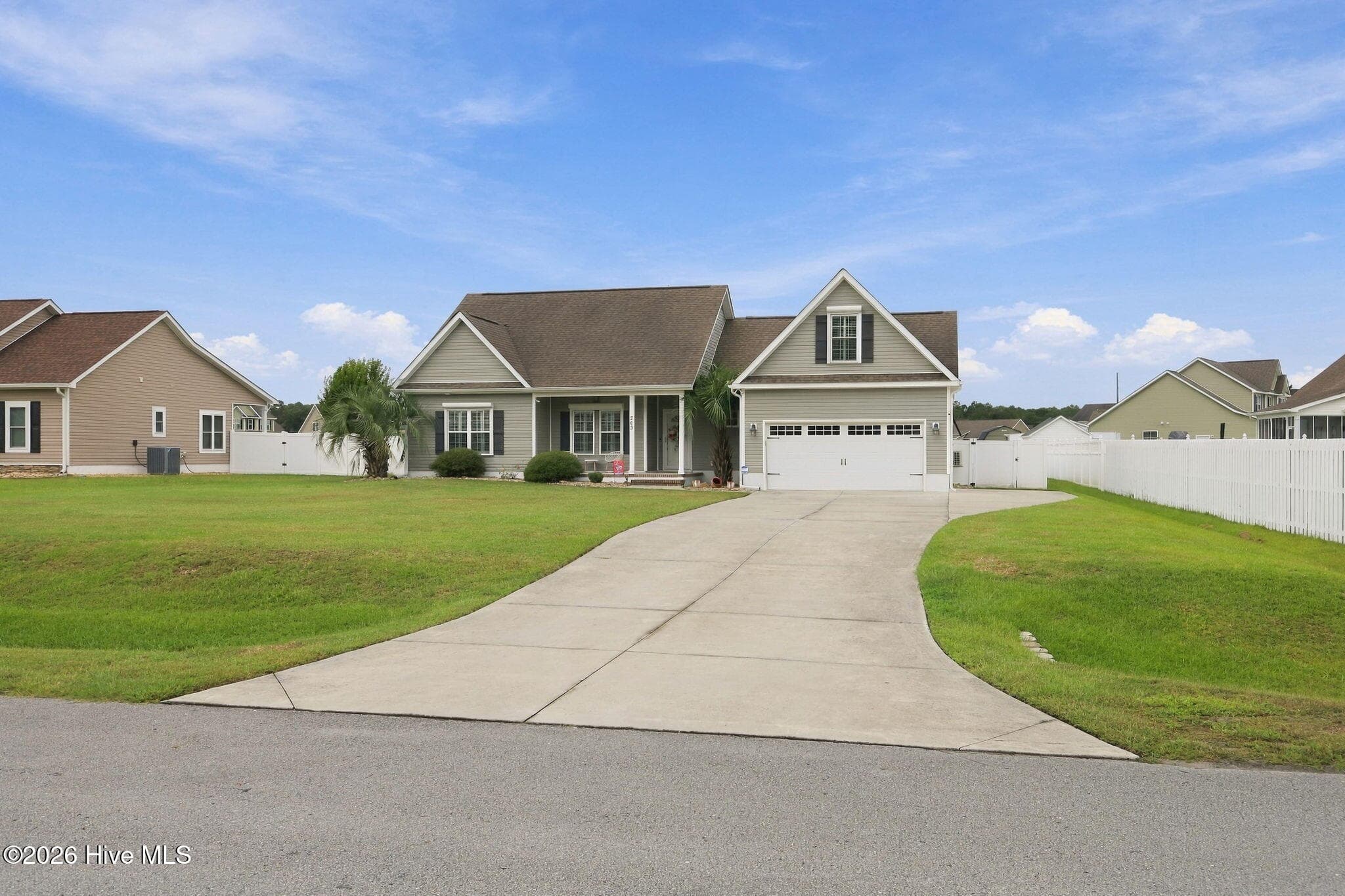 Single Family Residence at 203 Coldwater Drive, Swansboro, NC 28584, photo 5 of 49