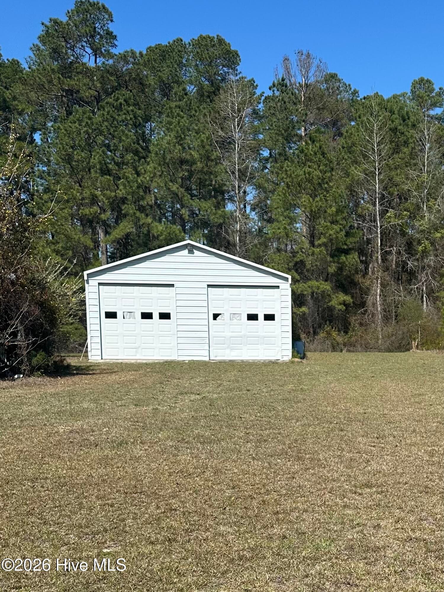 Manufactured Home at 70 Rough Horn Road, Evergreen, NC 28438, photo 3 of 30