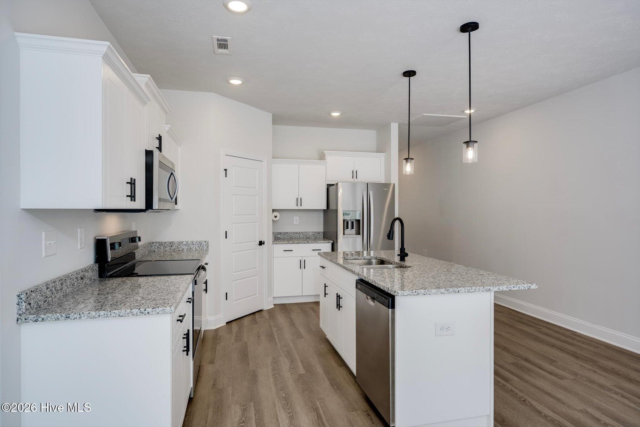 Single Family Residence at 1052 Masterpiece Drive, Trenton, SC 29847, photo 9 of 31