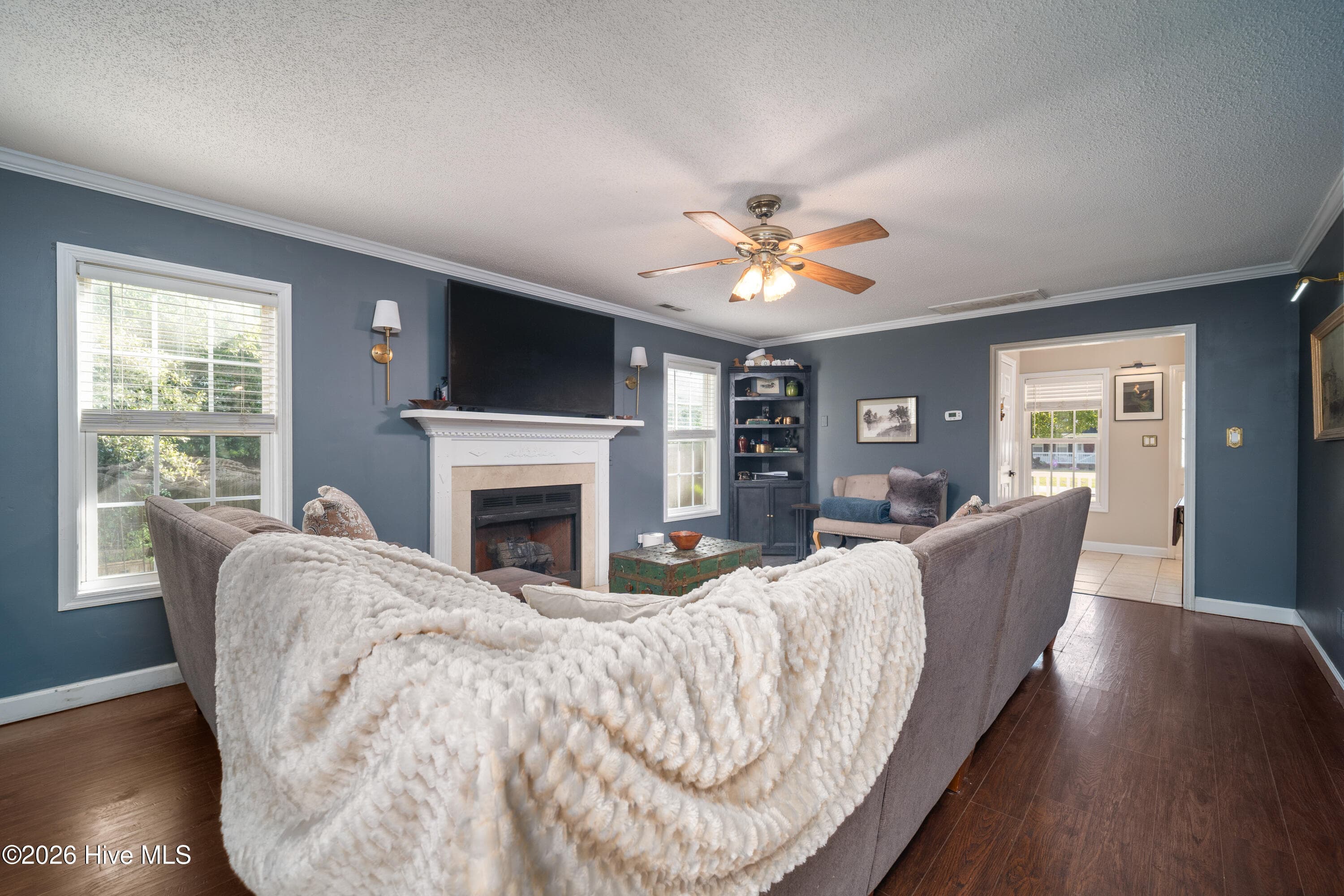Single Family Residence at 217 English Walnut Drive, Richlands, NC 28574, photo 6 of 41