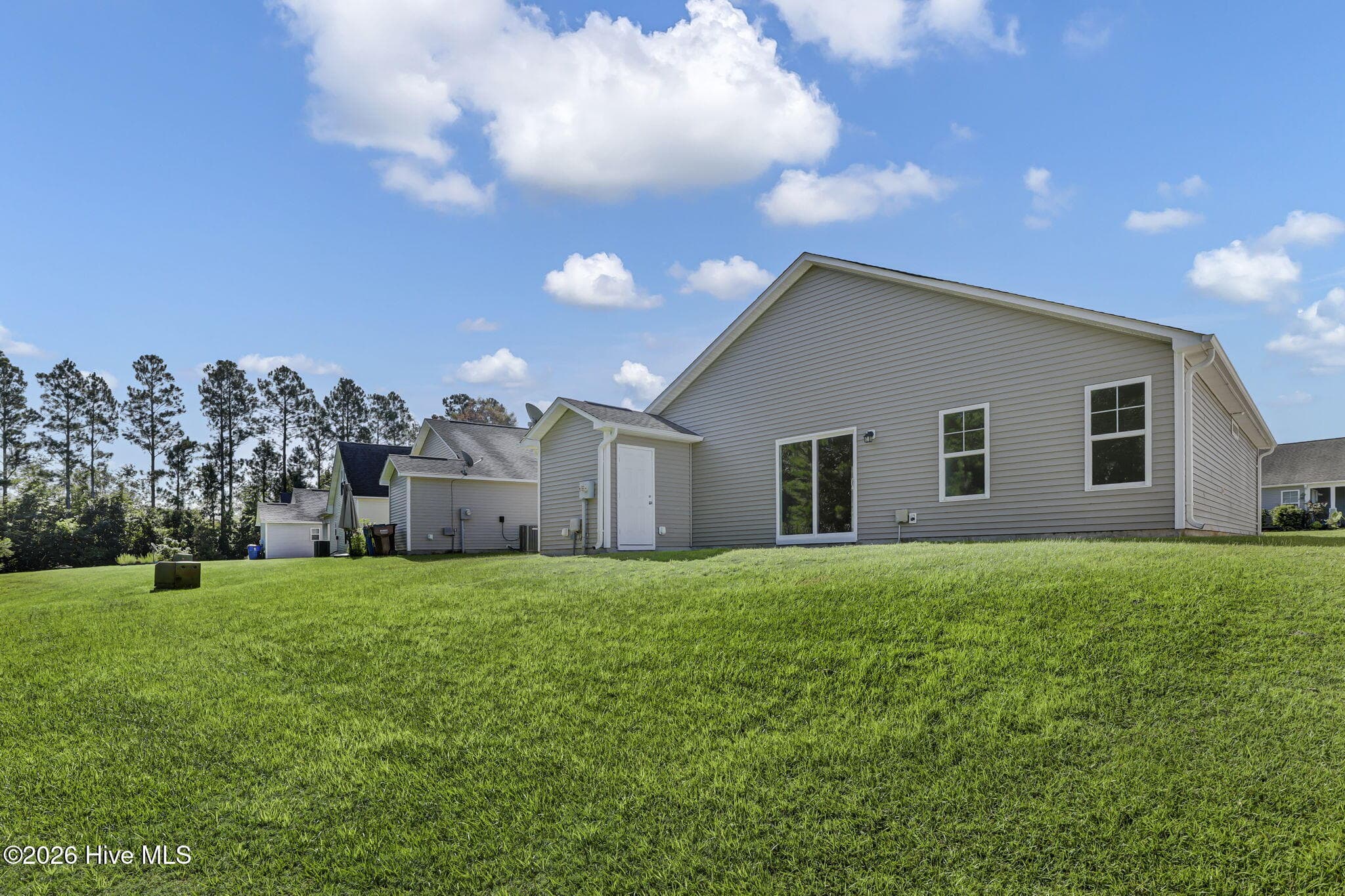 Single Family Residence at 91 Glasgow Drive, Rocky Point, NC 28457, photo 29 of 31