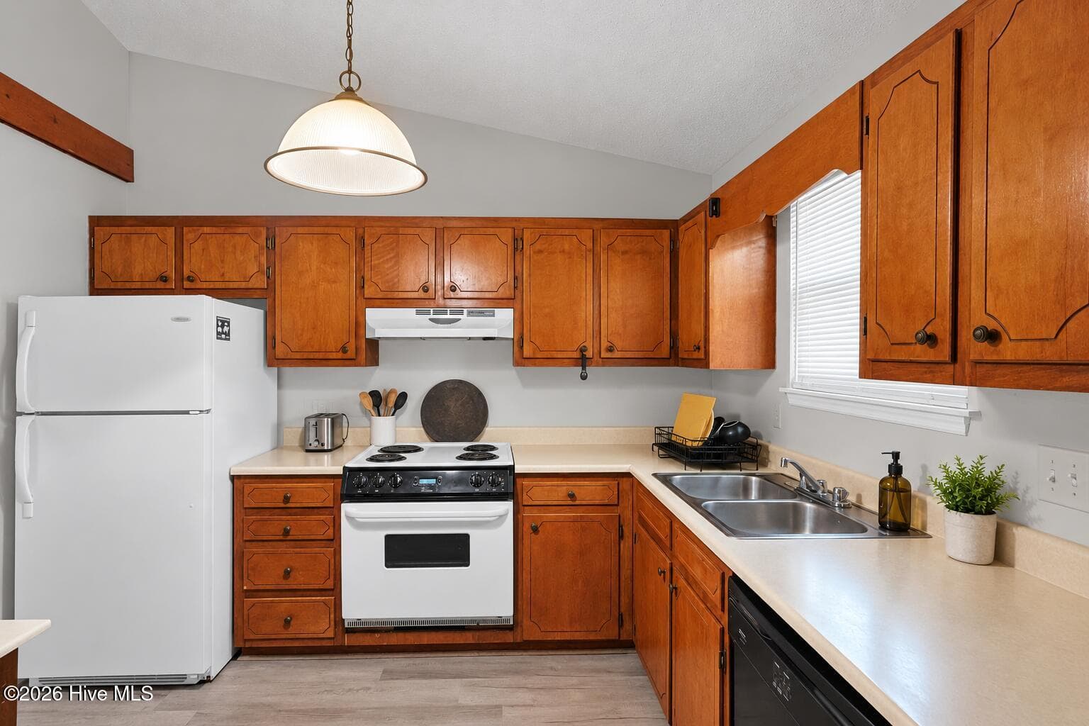 Duplex at 231-233 Easy Street, Jacksonville, NC 28546, photo 5 of 54