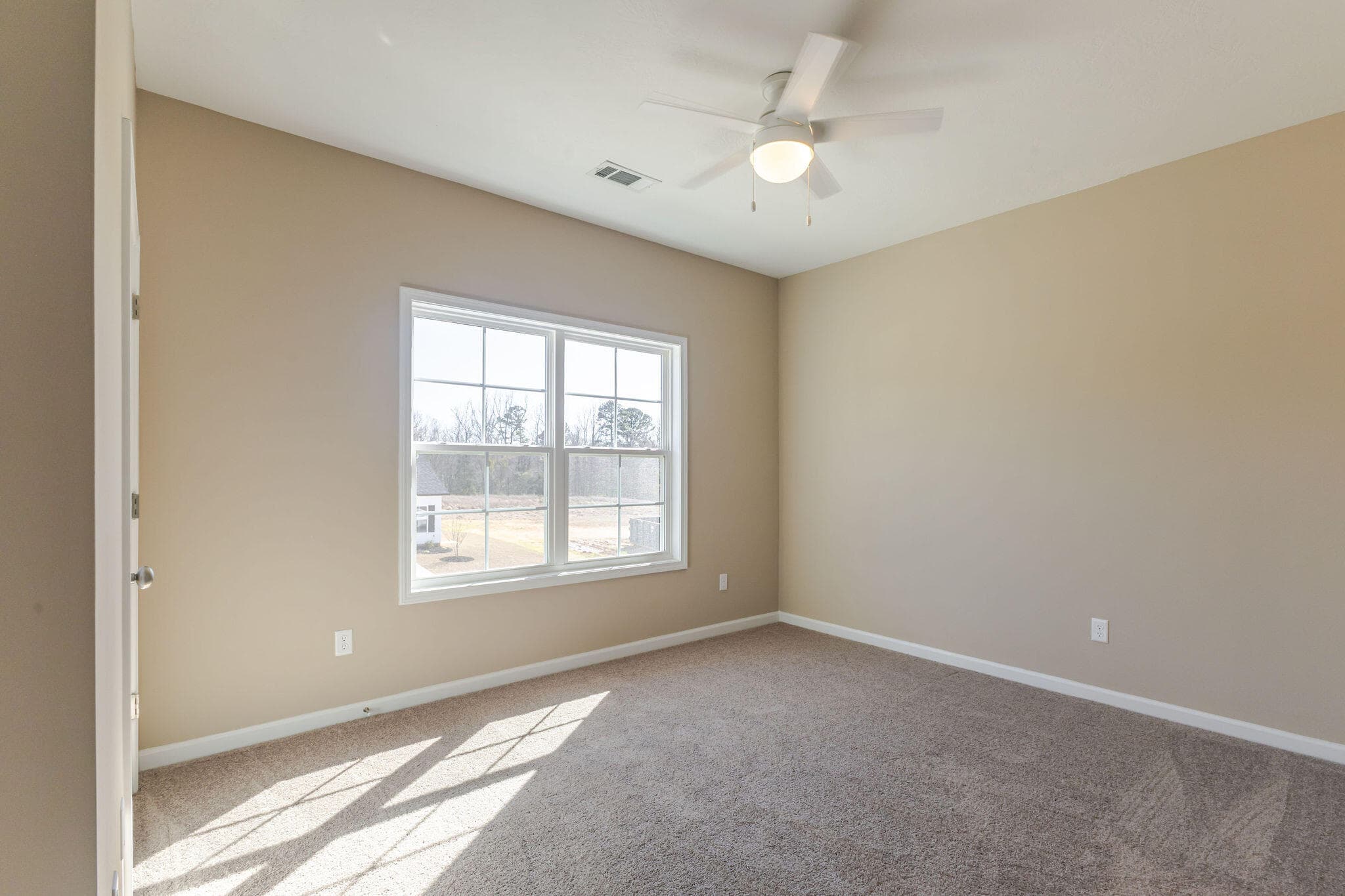 Townhouse at 351 Bordeaux Drive, Thomson, GA 30824, photo 14 of 25
