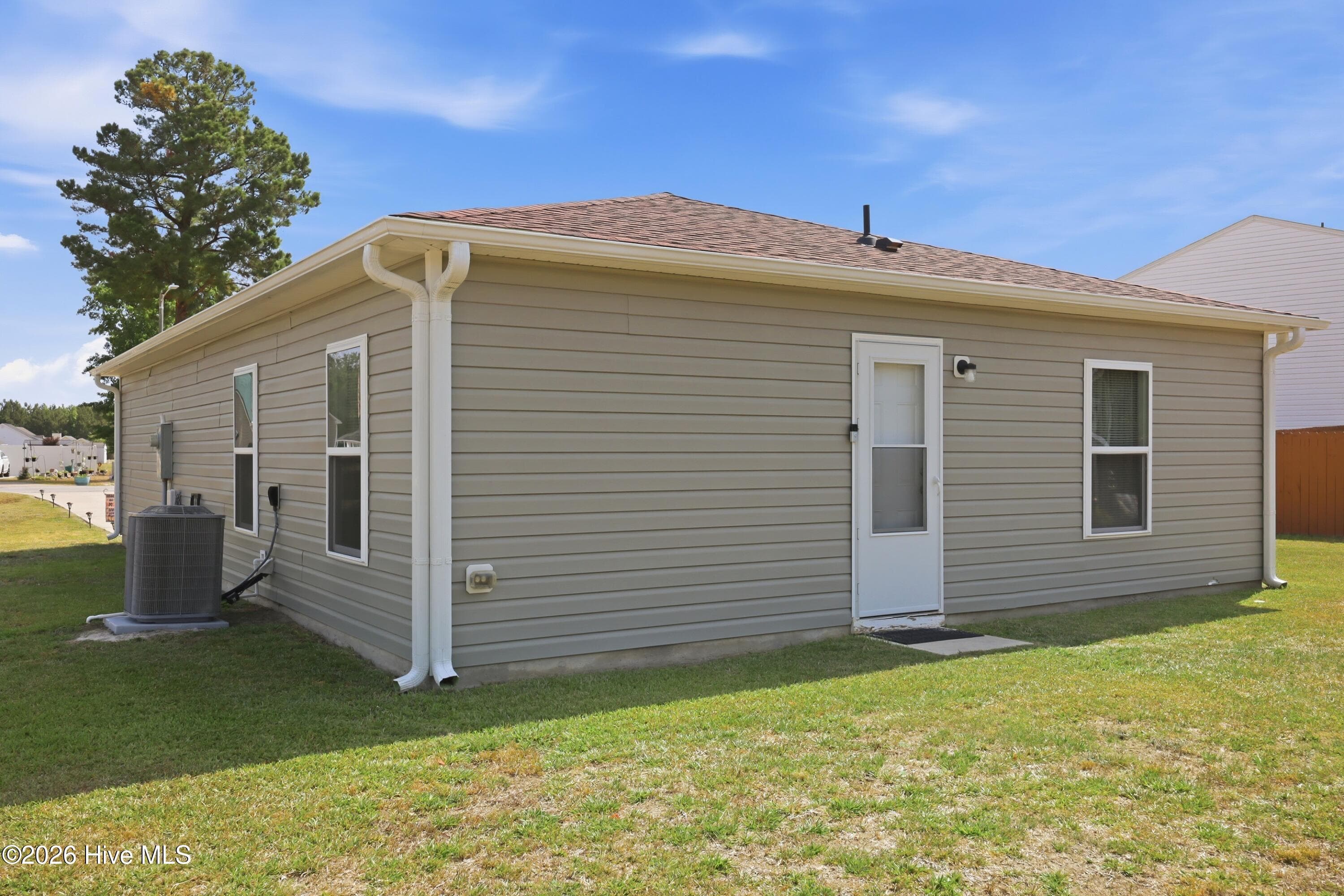 Single Family Residence at 2216 Cotton Drive, Tarboro, NC 27886, photo 6 of 7