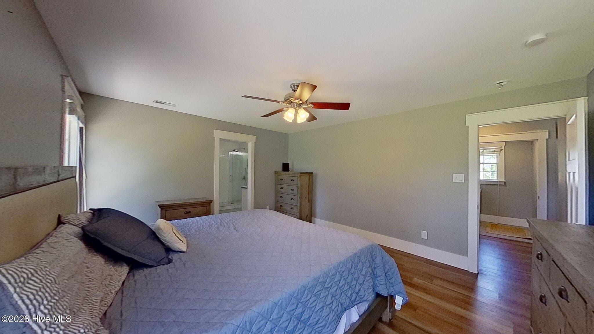 Single Family Residence at 1129 Coral Reef Drive, New Bern, NC 28560, photo 28 of 68