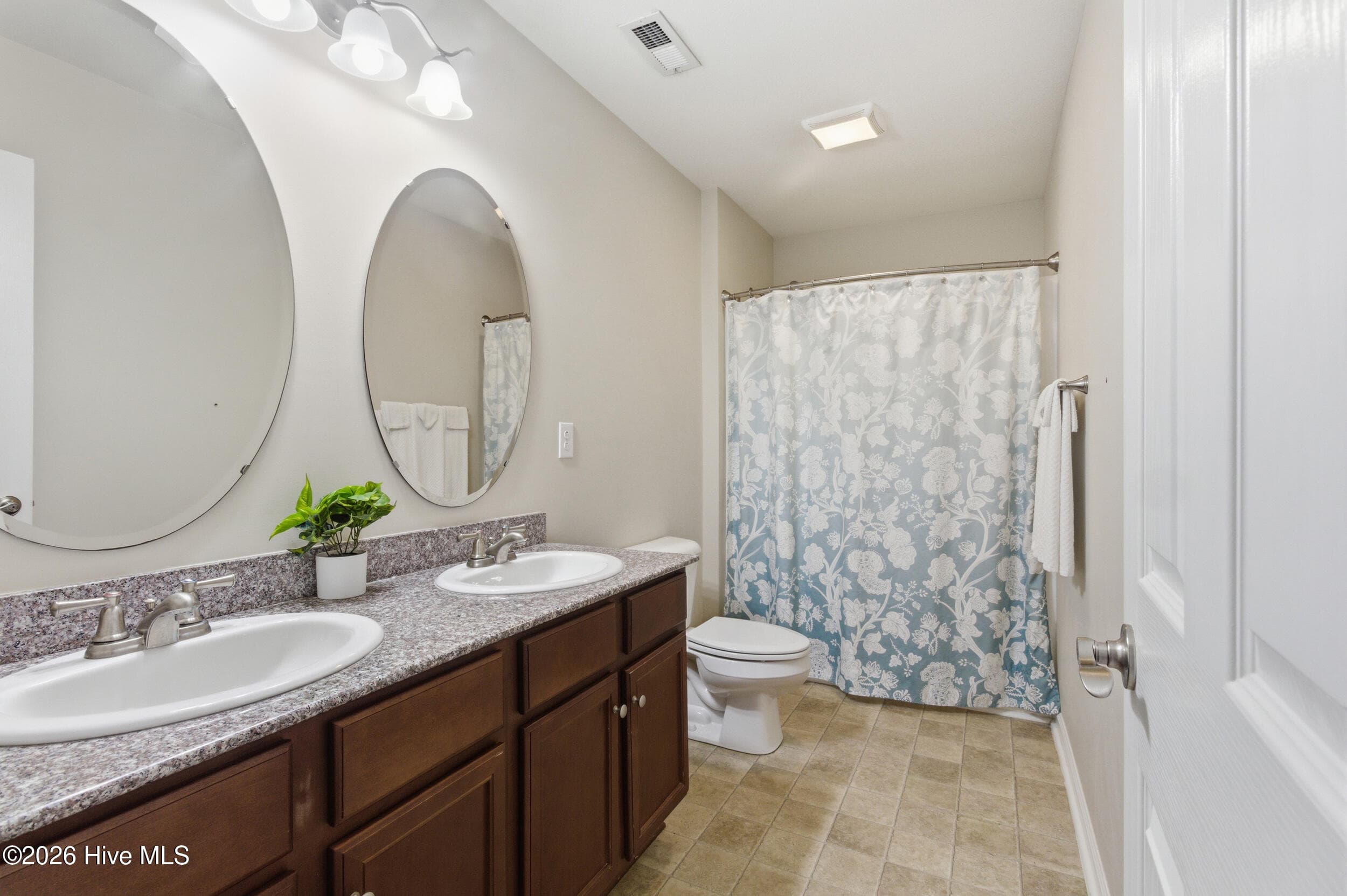 Single Family Residence at 3279 Austin Avenue, New Bern, NC 28562, photo 36 of 78
